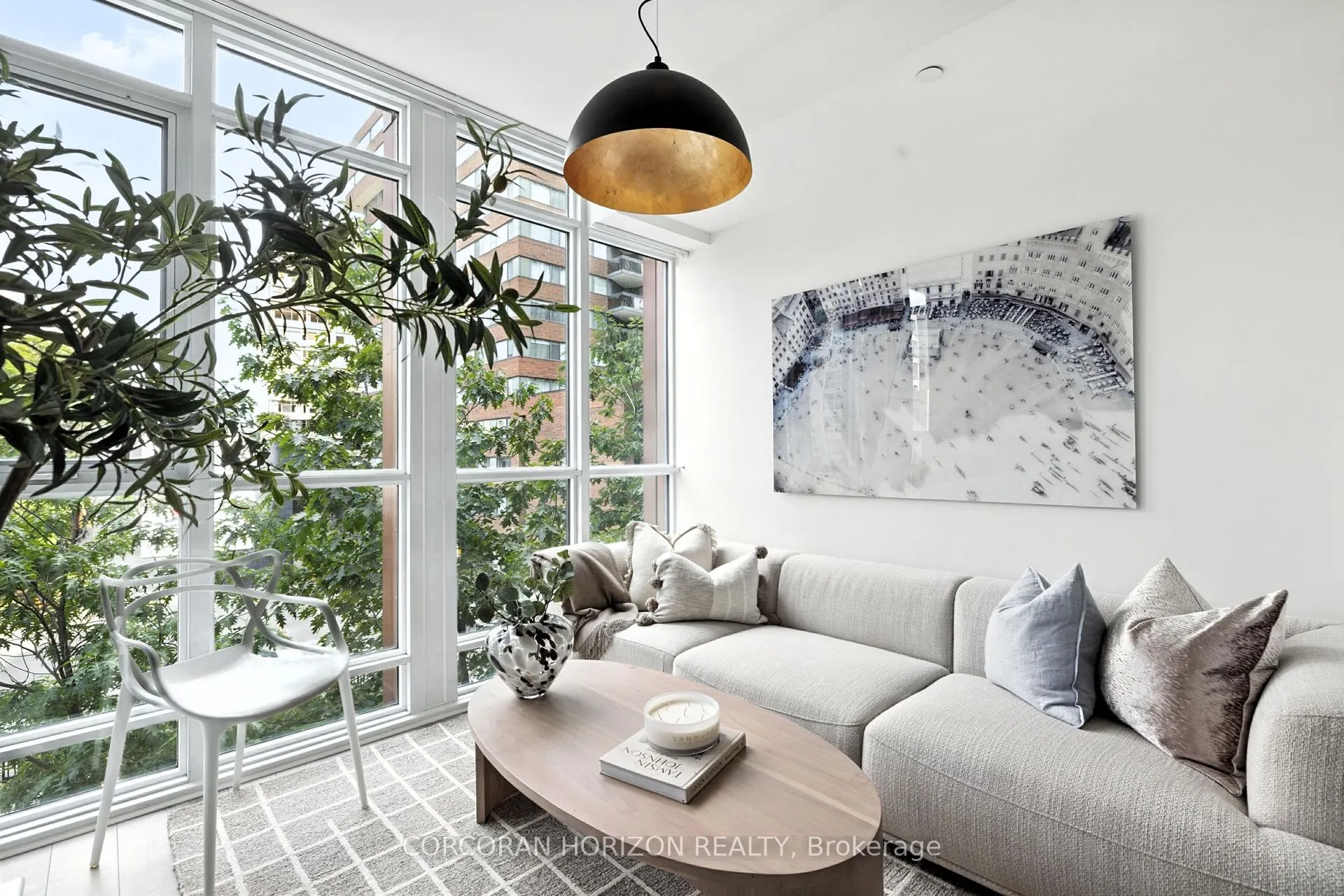 32 Davenport Road, #306