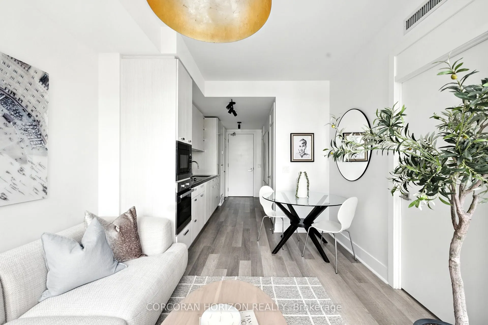 32 Davenport Road, #306