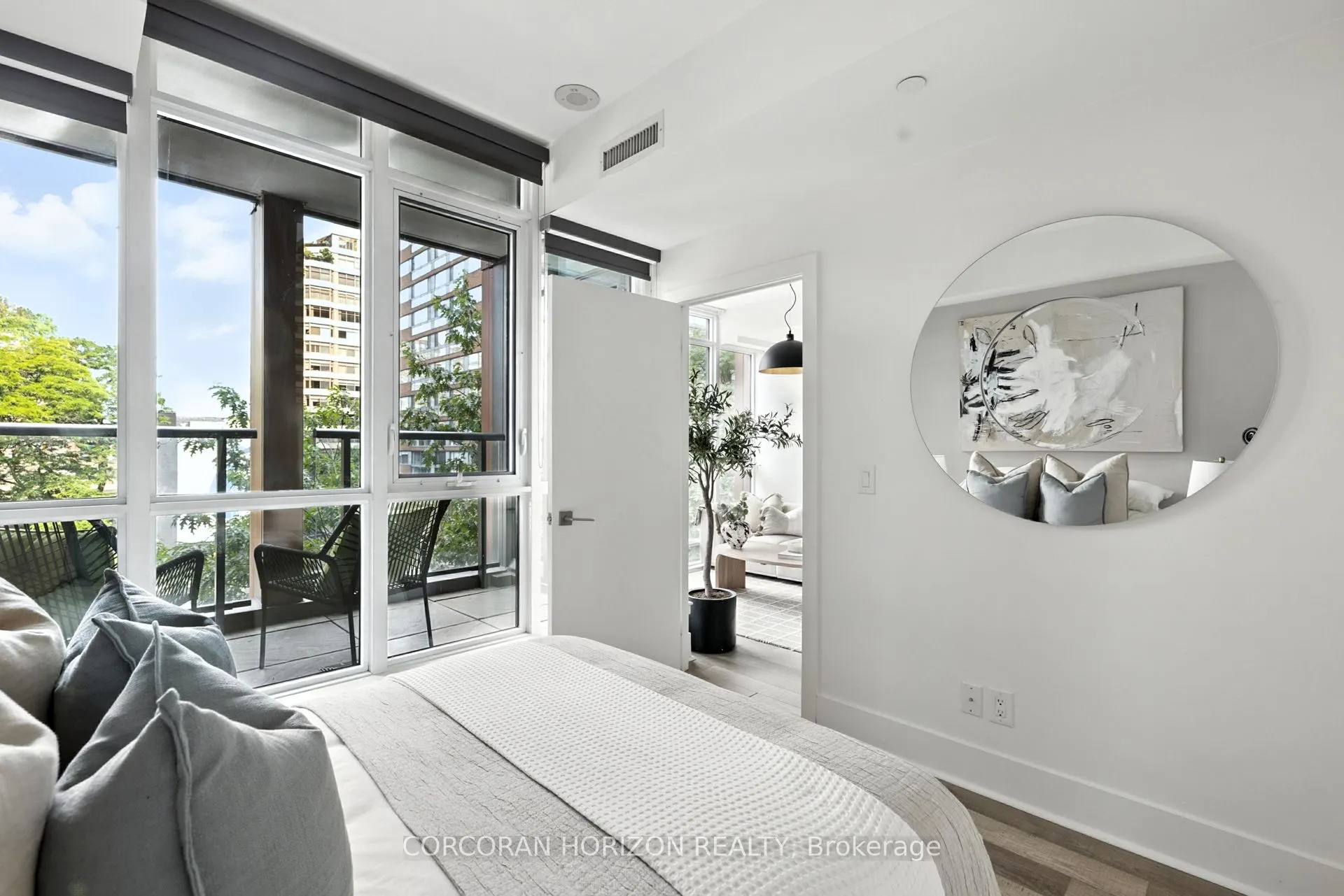 32 Davenport Road, #306