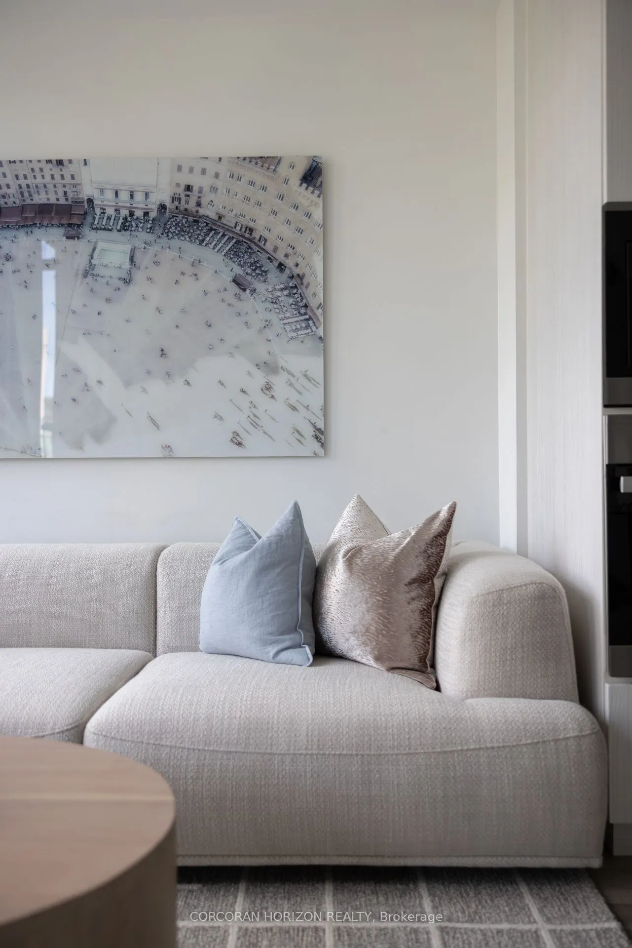 32 Davenport Road, #306