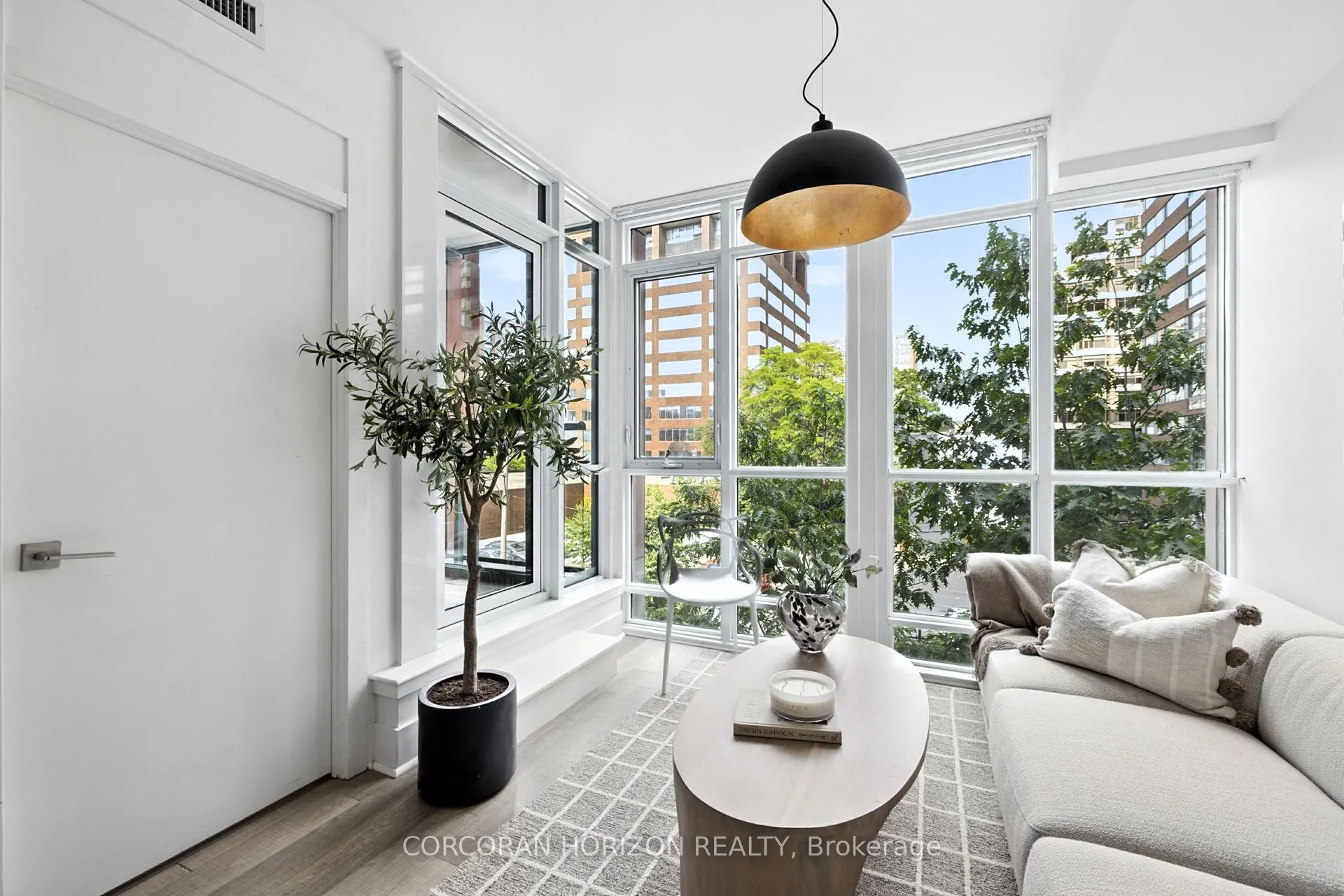 32 Davenport Road, #306