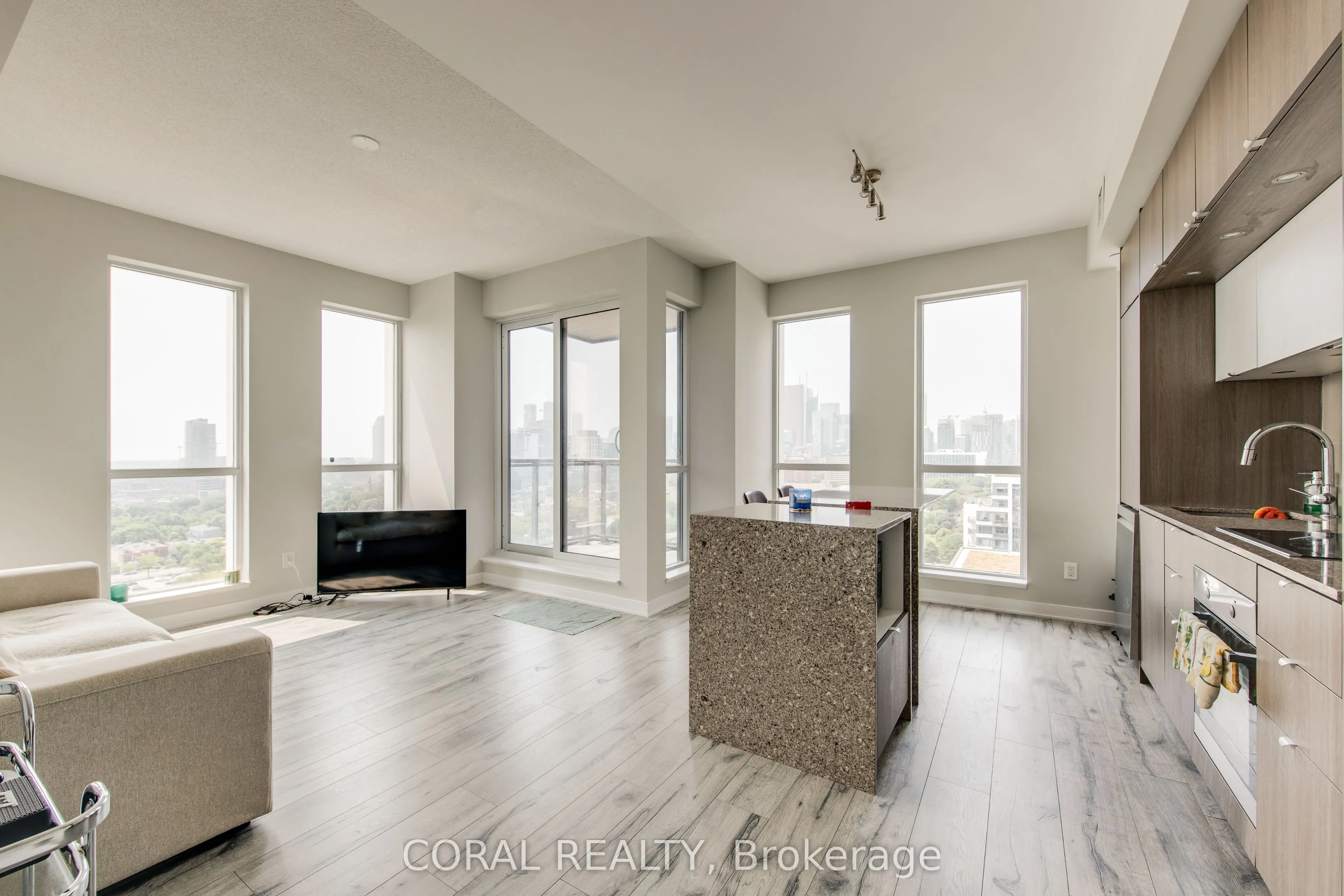 55 regent park Boulevard, #1705