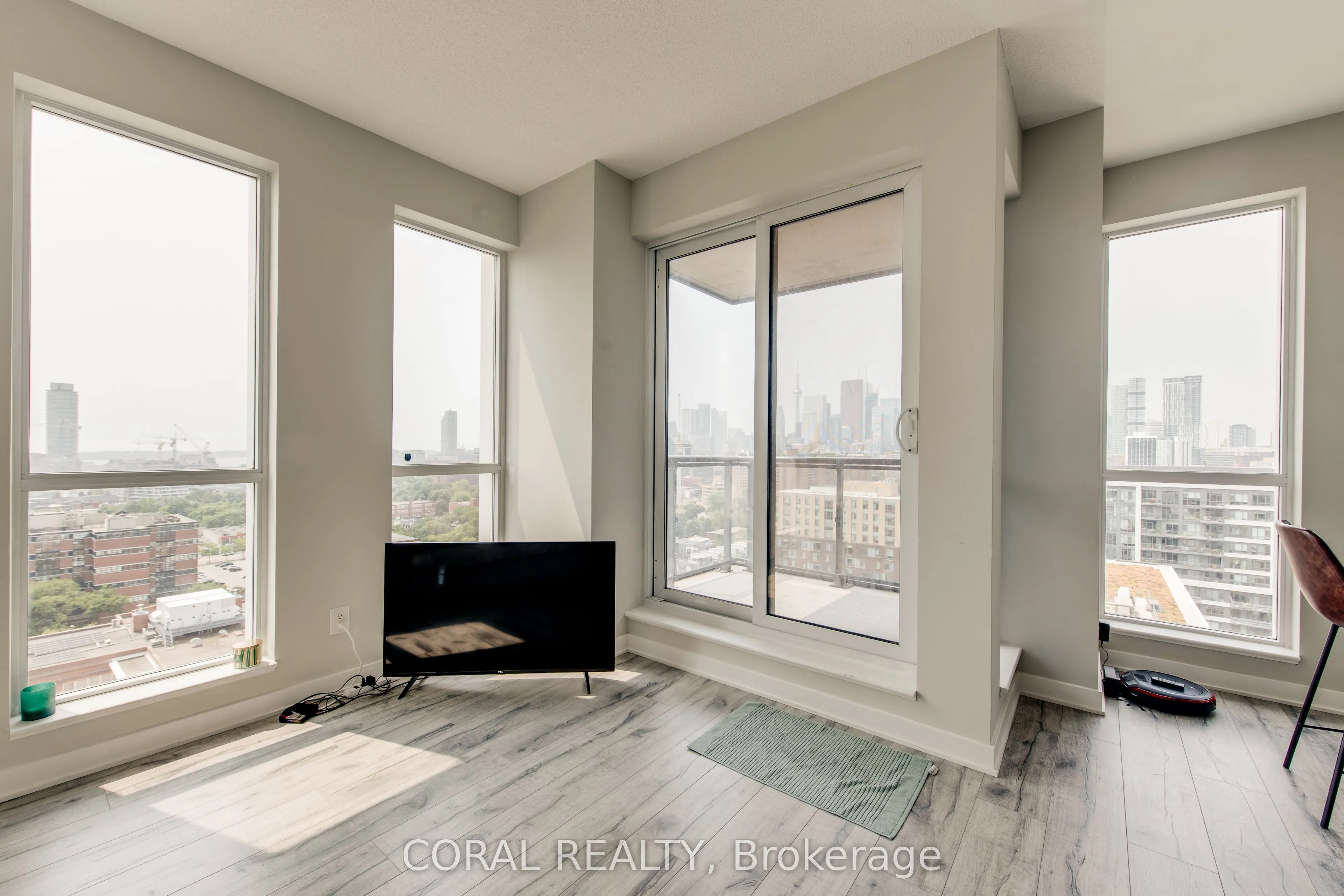 55 regent park Boulevard, #1705
