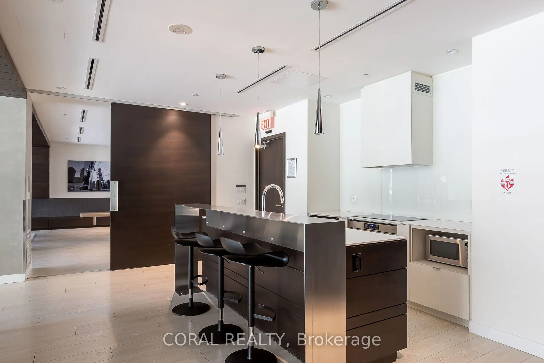 55 regent park Boulevard, #1705