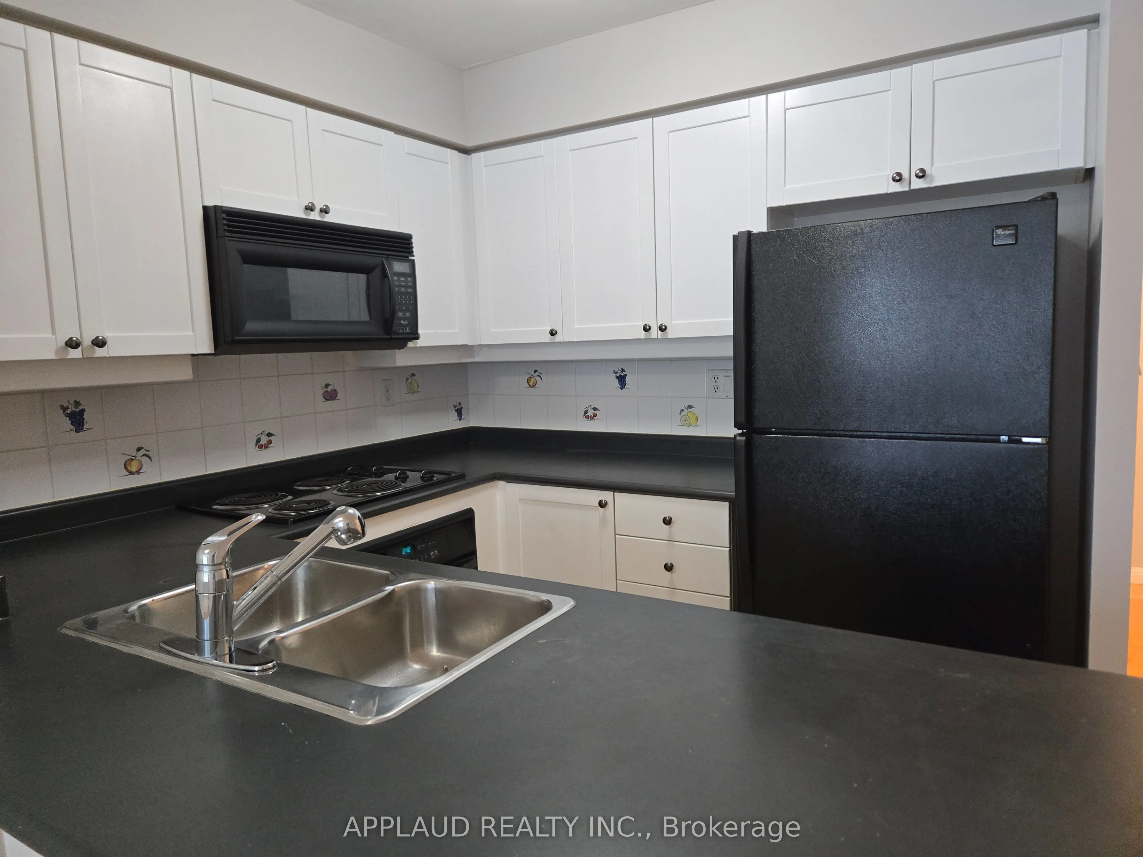 188 Redpath Avenue, #506