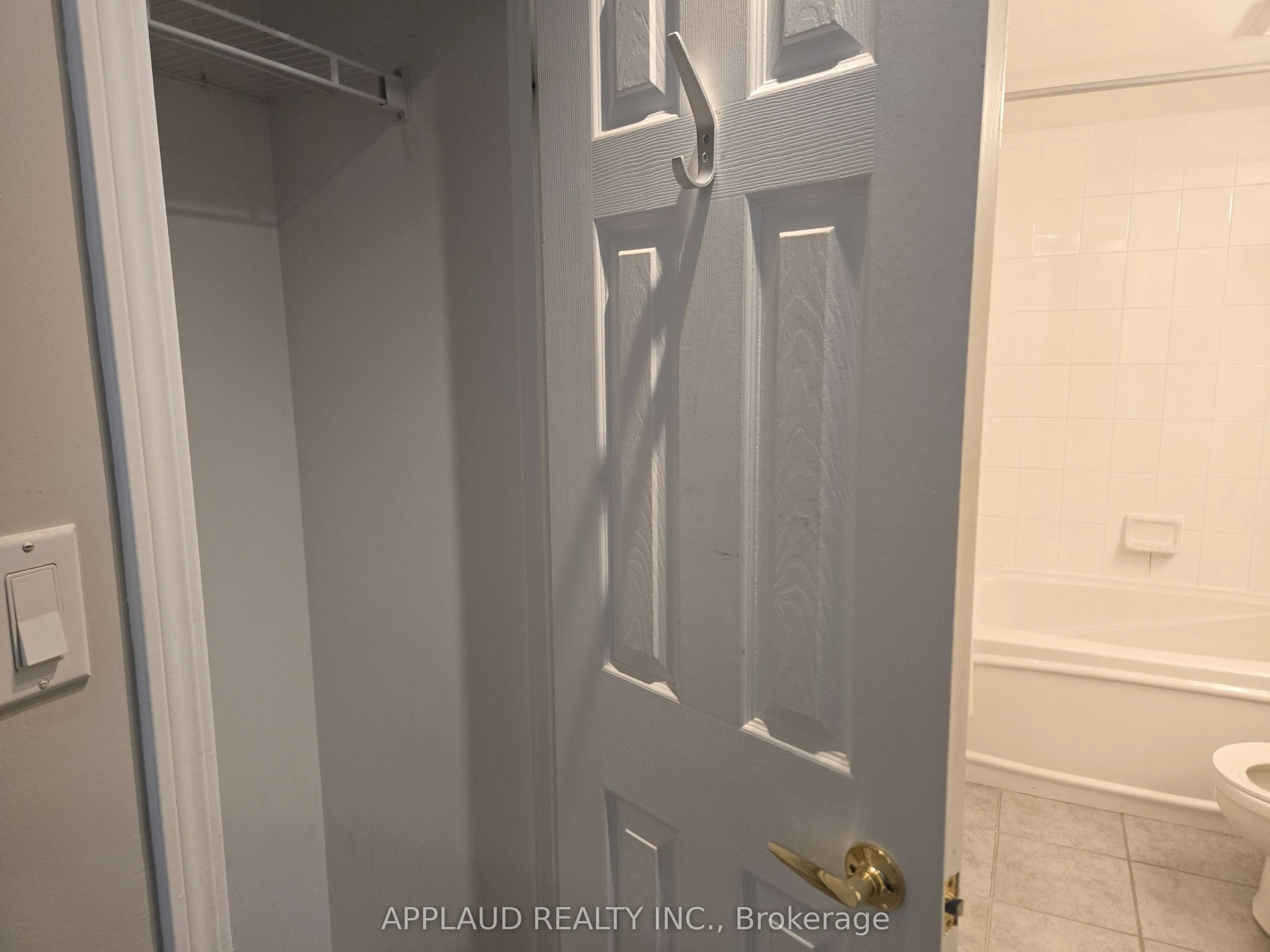 188 Redpath Avenue, #506