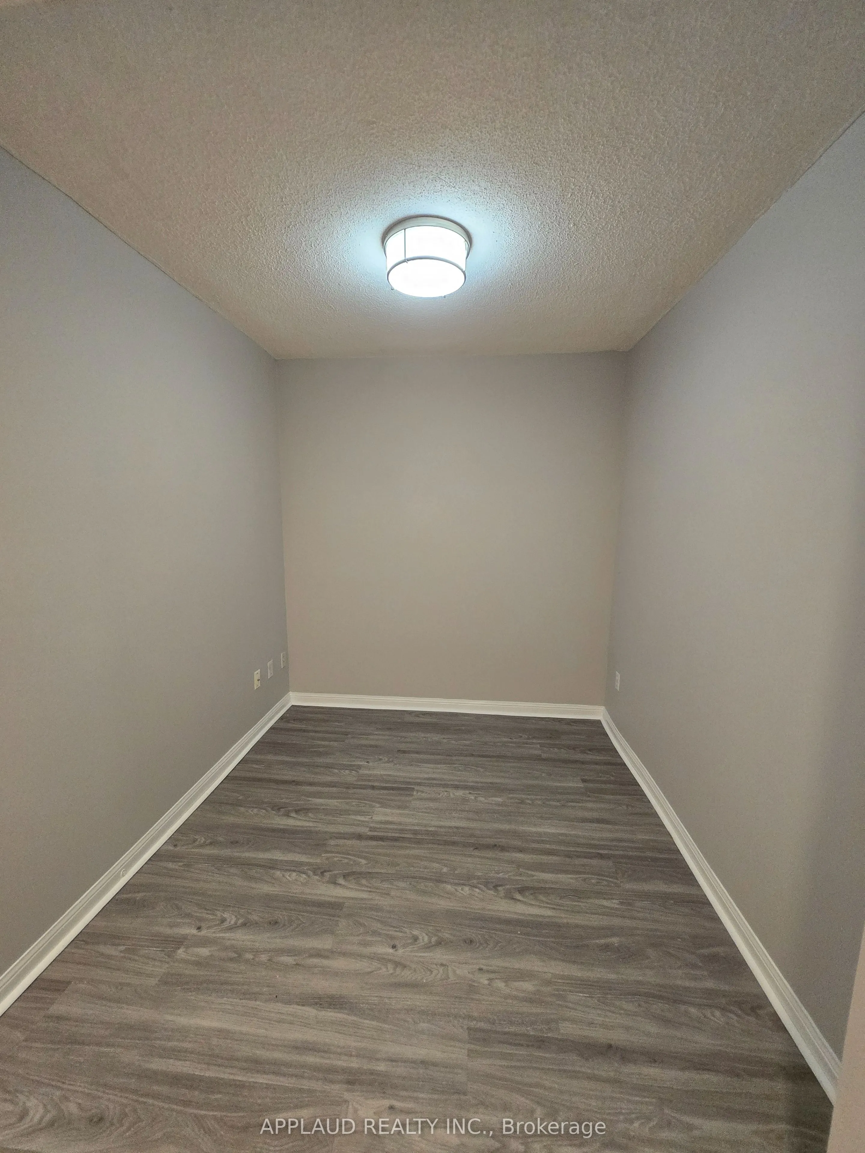 188 Redpath Avenue, #506