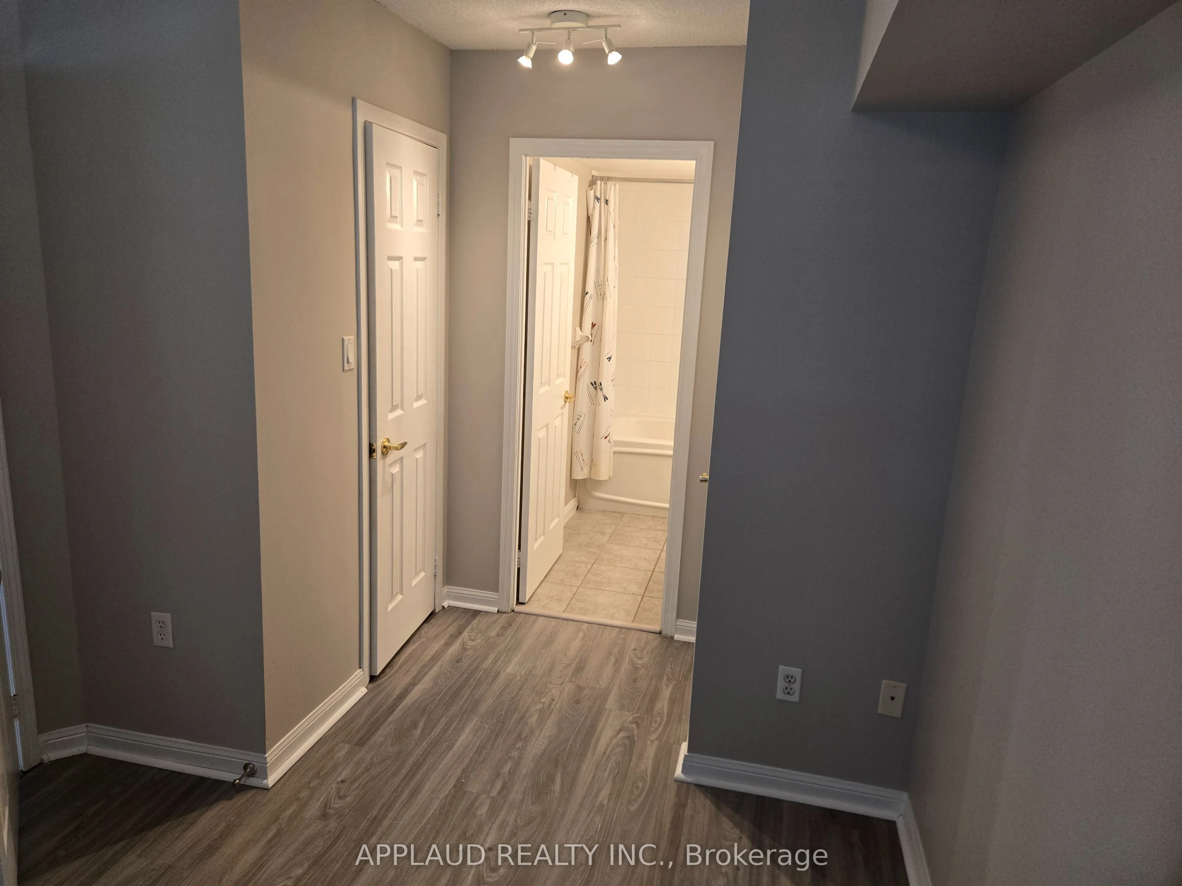 188 Redpath Avenue, #506