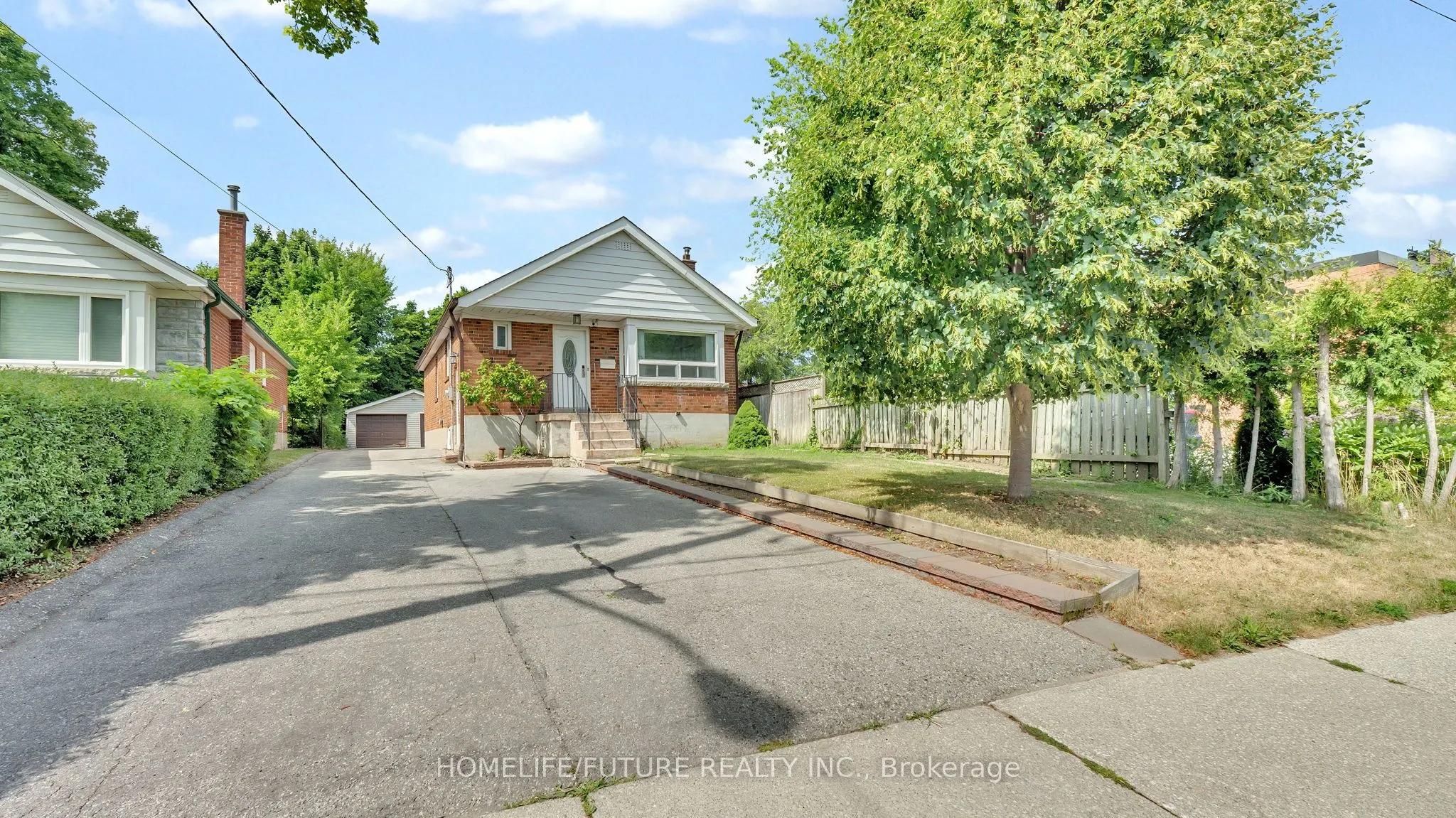 6 De Quincy Boulevard