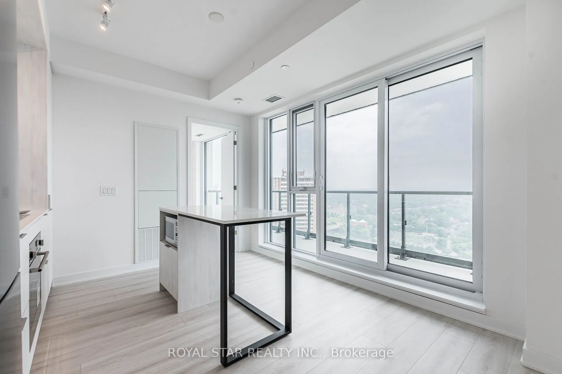 130 River Street, #2110