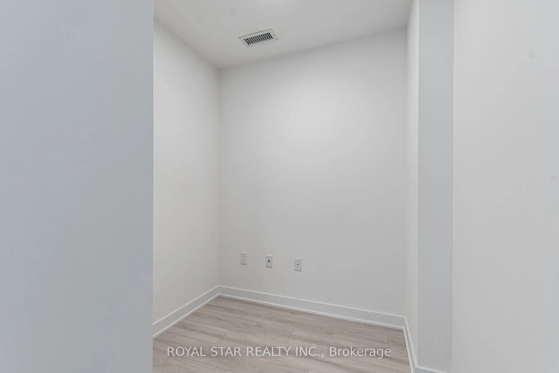 130 River Street, #2110