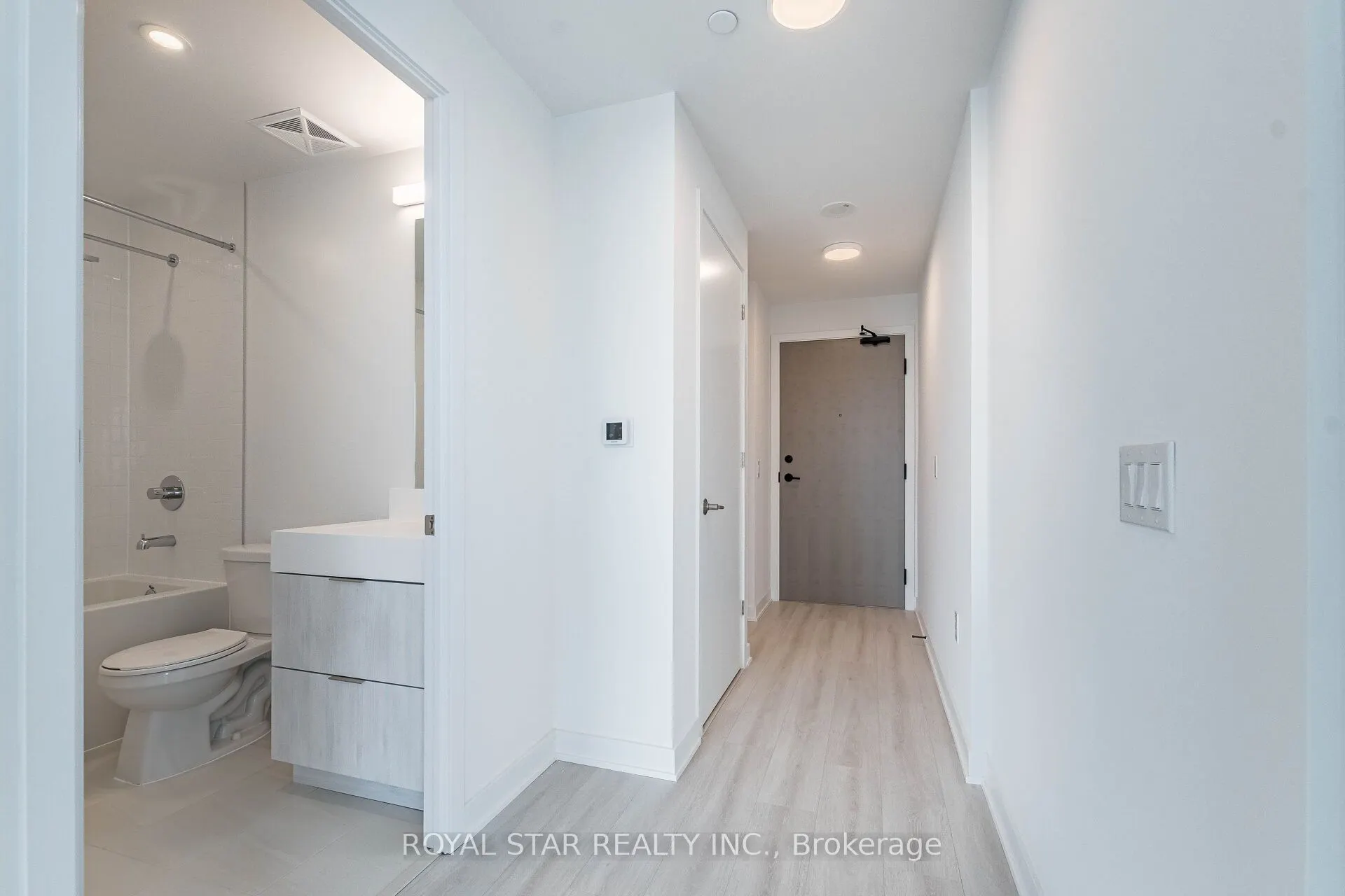 130 River Street, #2110