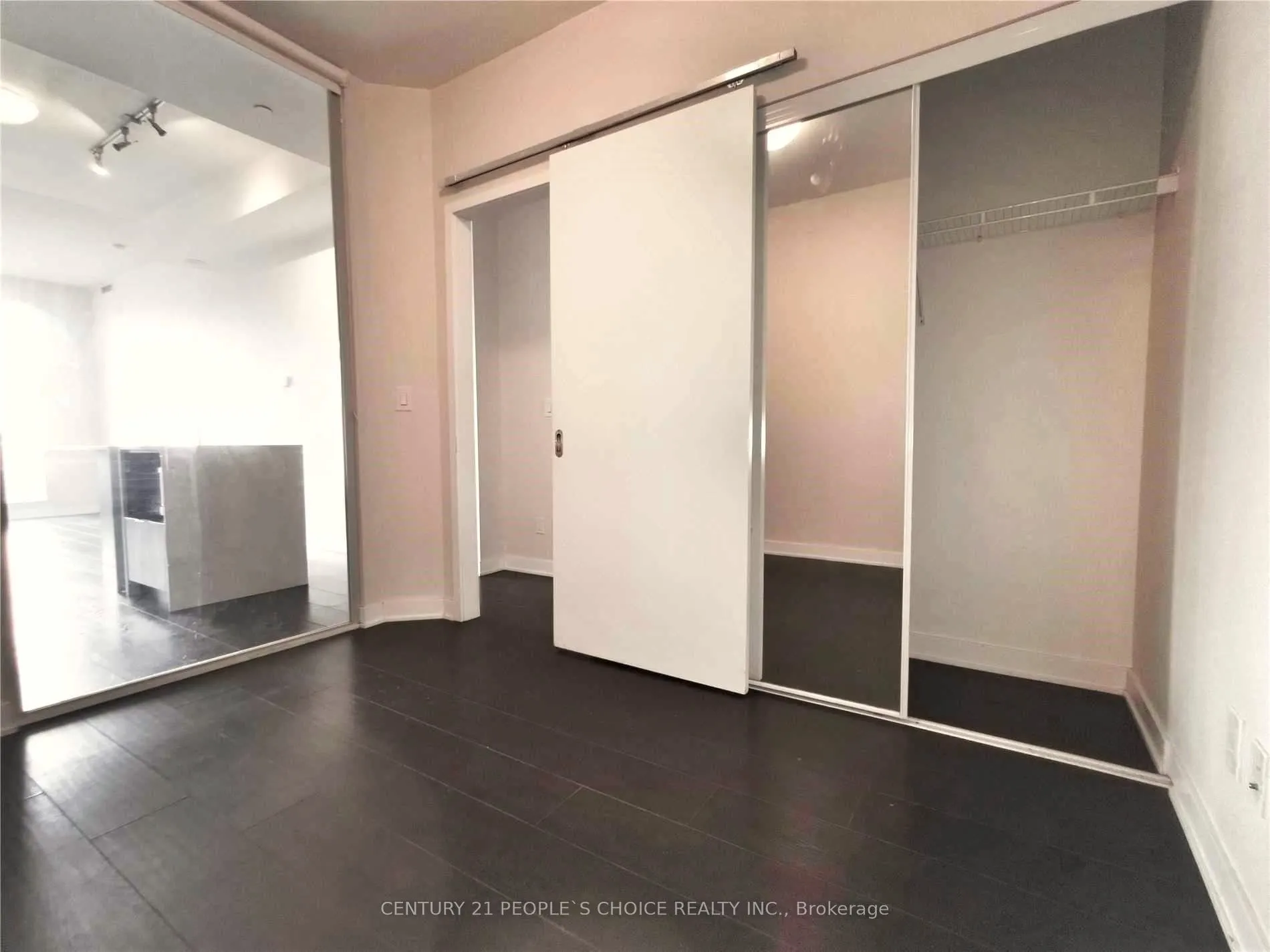 170 Sumach Street, #2208