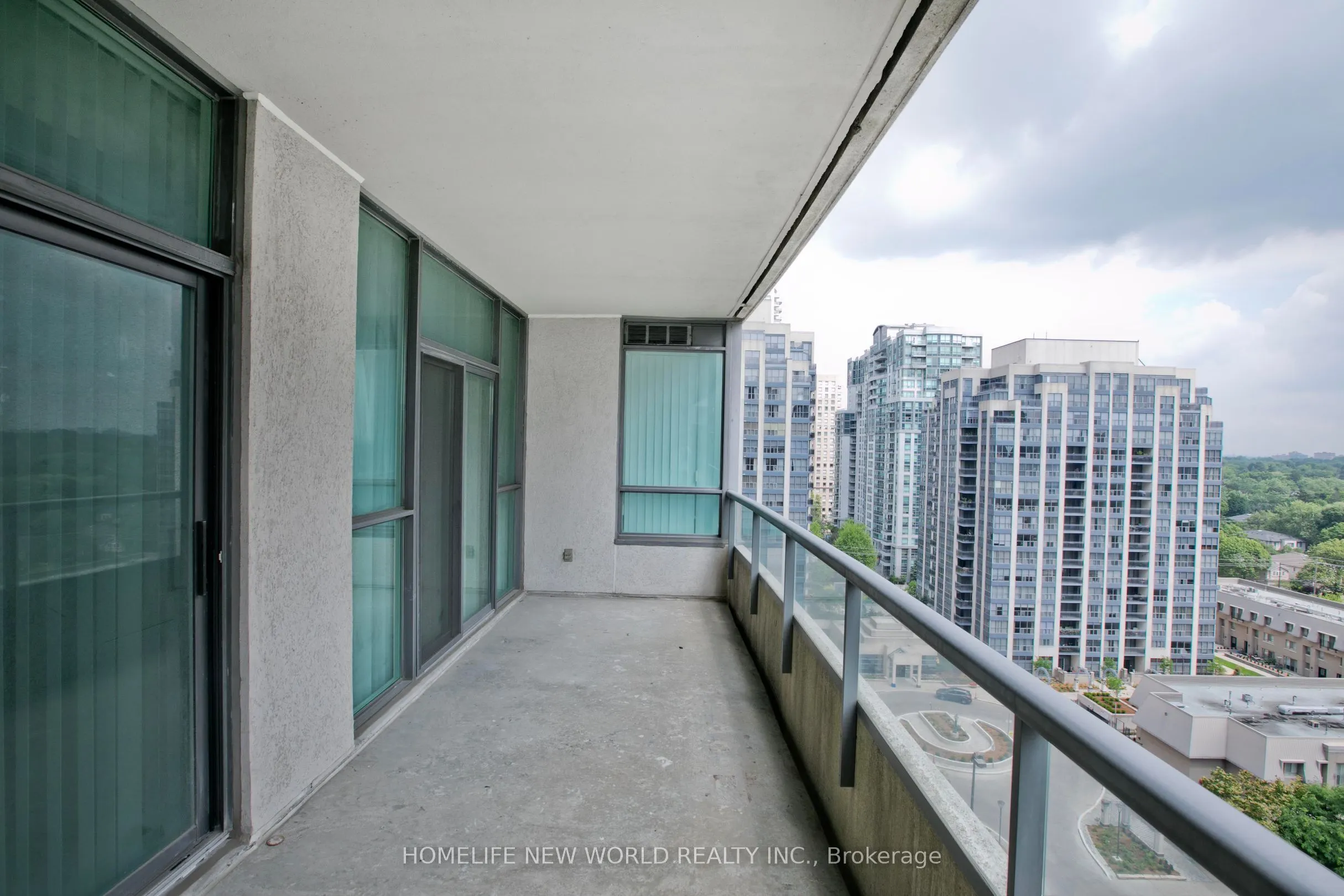 23 Hollywood Avenue, #1506