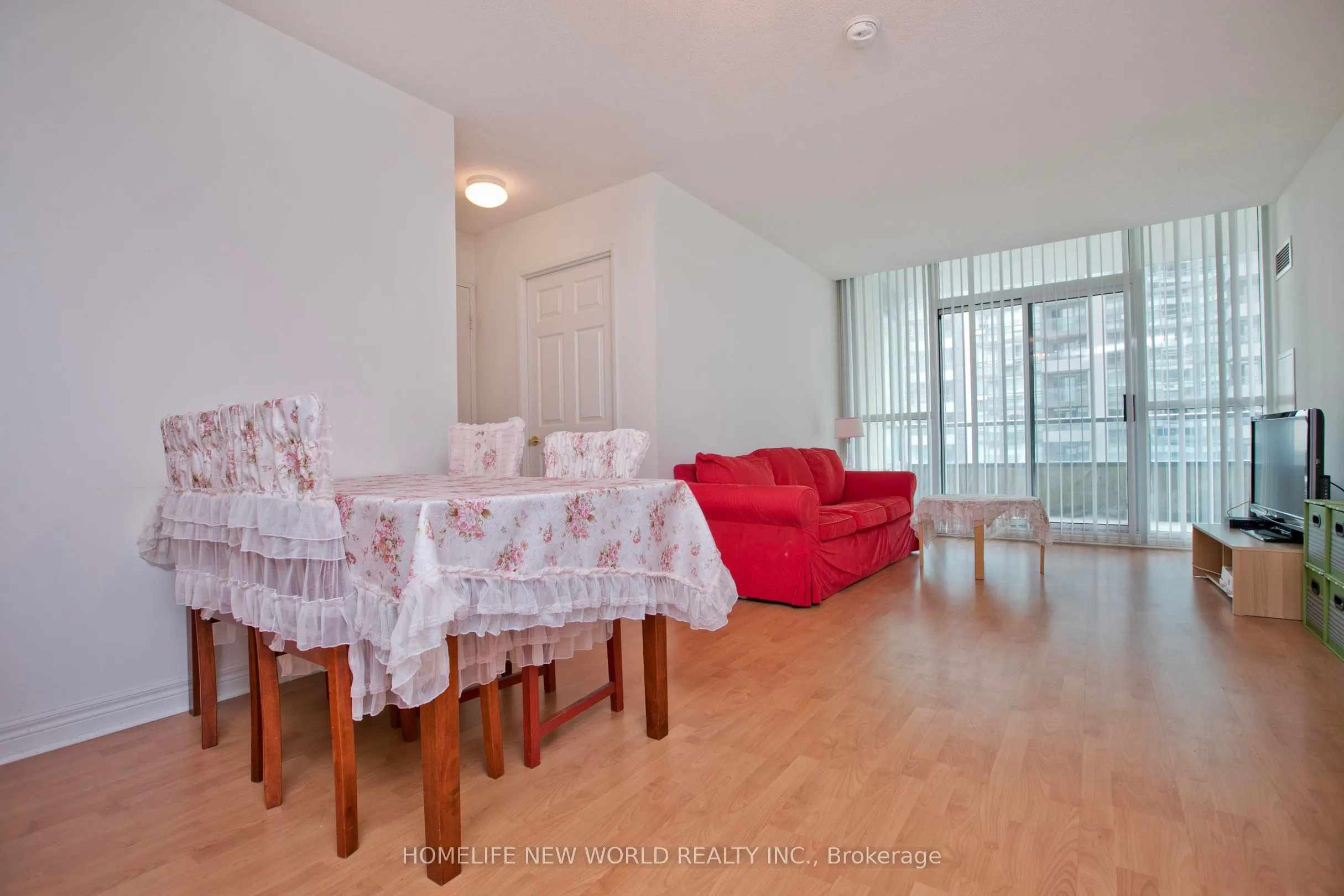 23 Hollywood Avenue, #1506