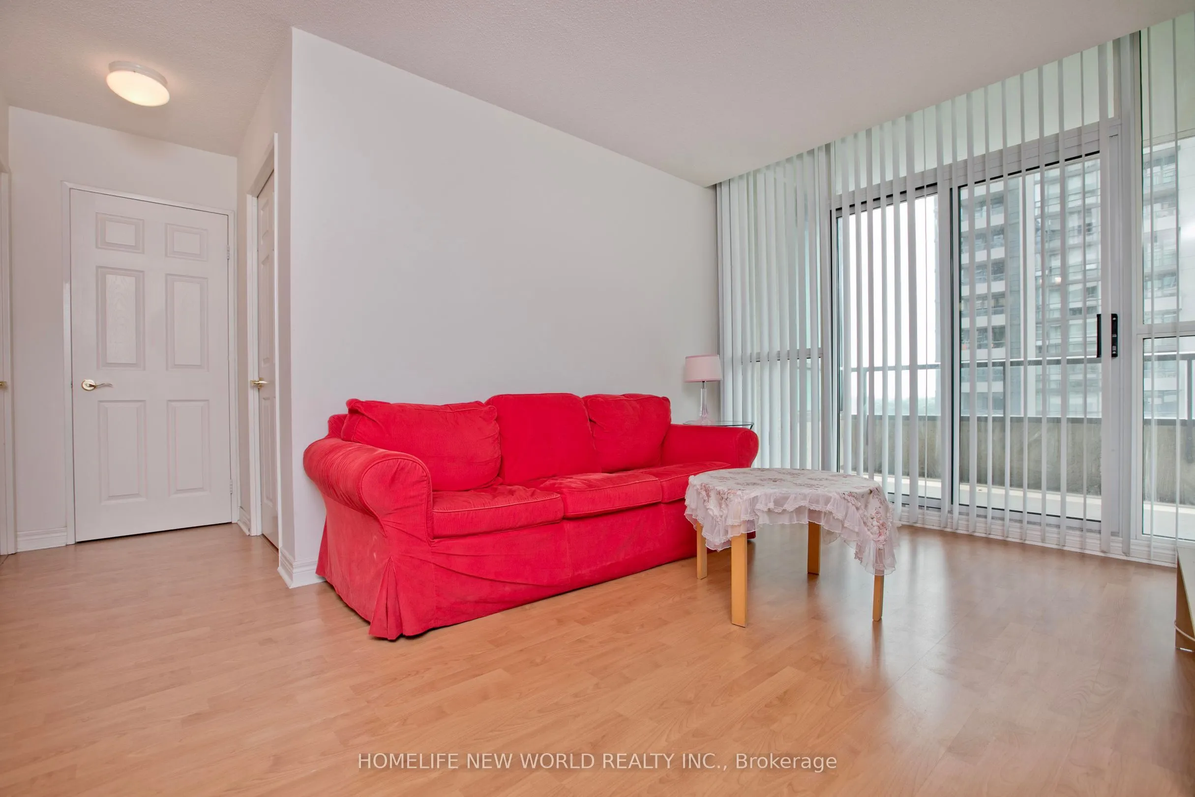 23 Hollywood Avenue, #1506