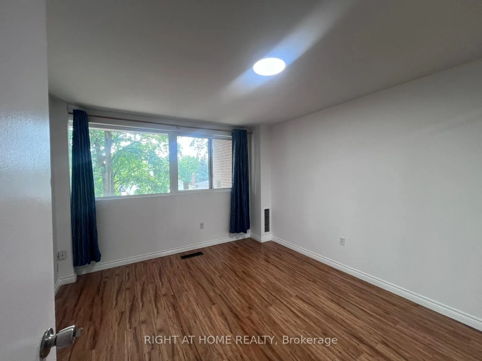 165 Cherokee Boulevard, #149