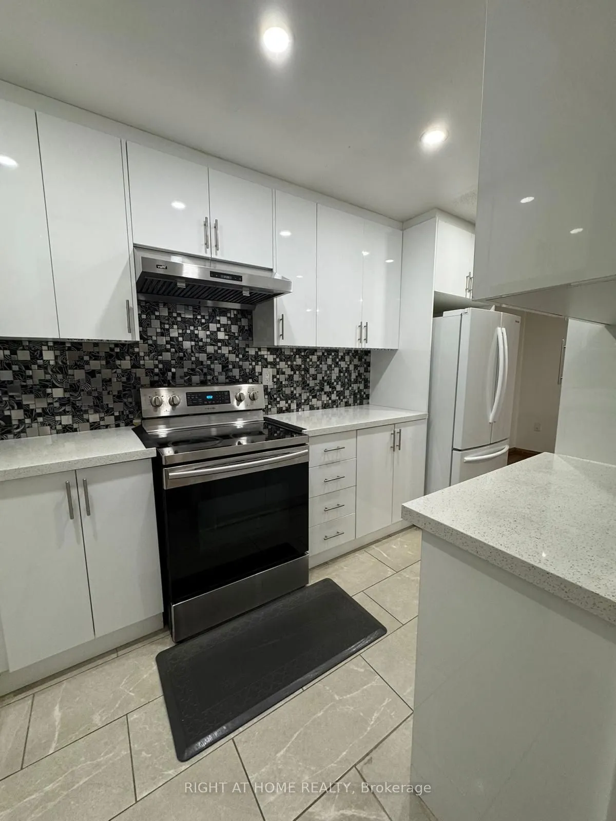 165 Cherokee Boulevard, #149