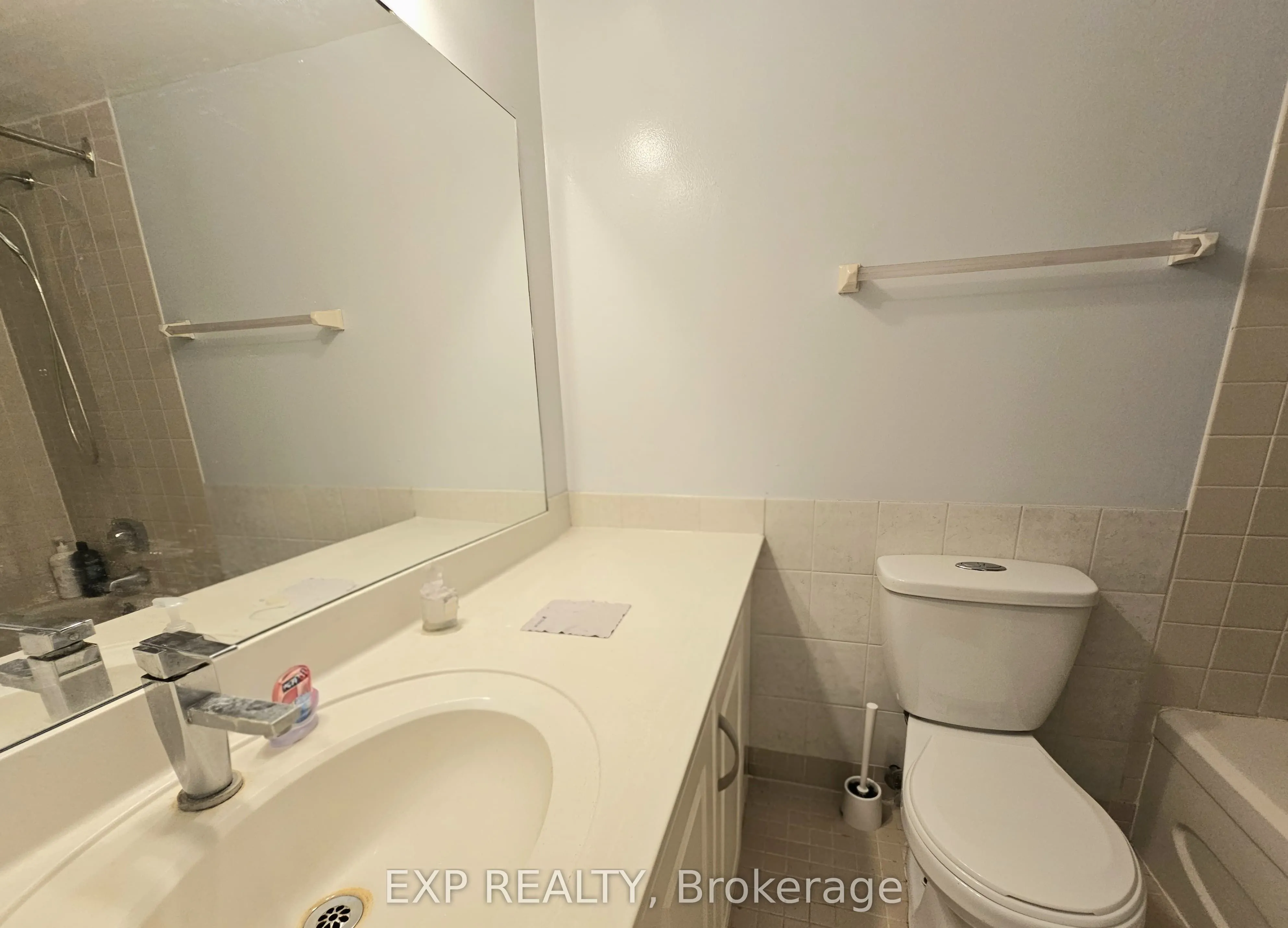 211 St Patrick Street, #806