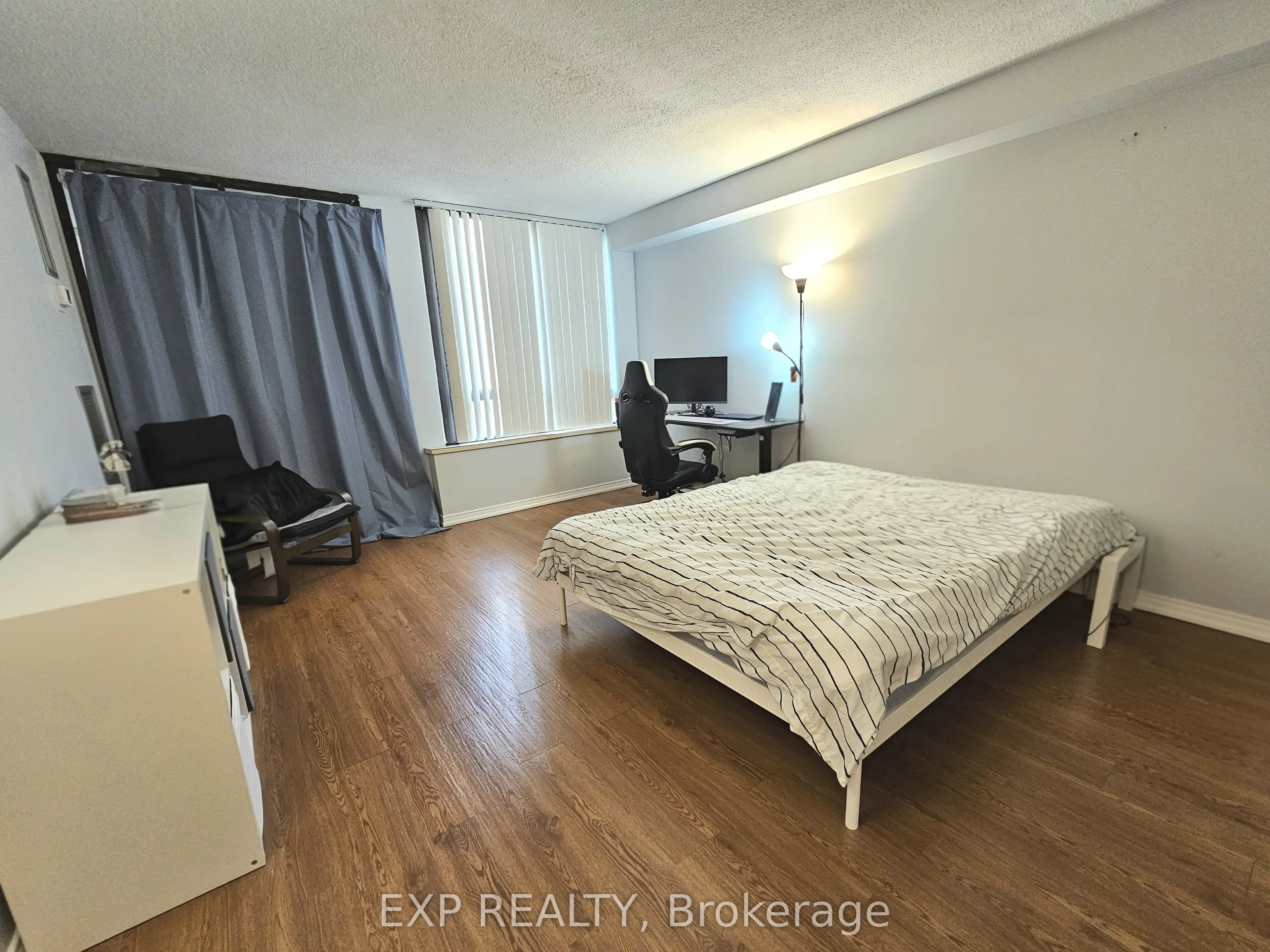 211 St Patrick Street, #806