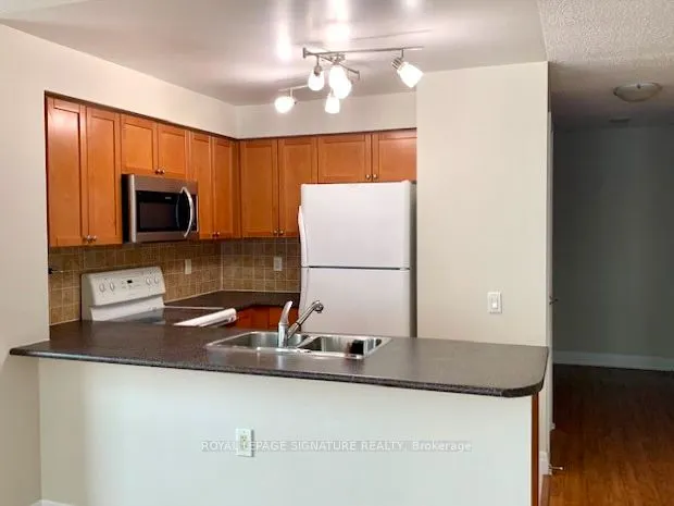 21 Hillcrest Avenue, #1703