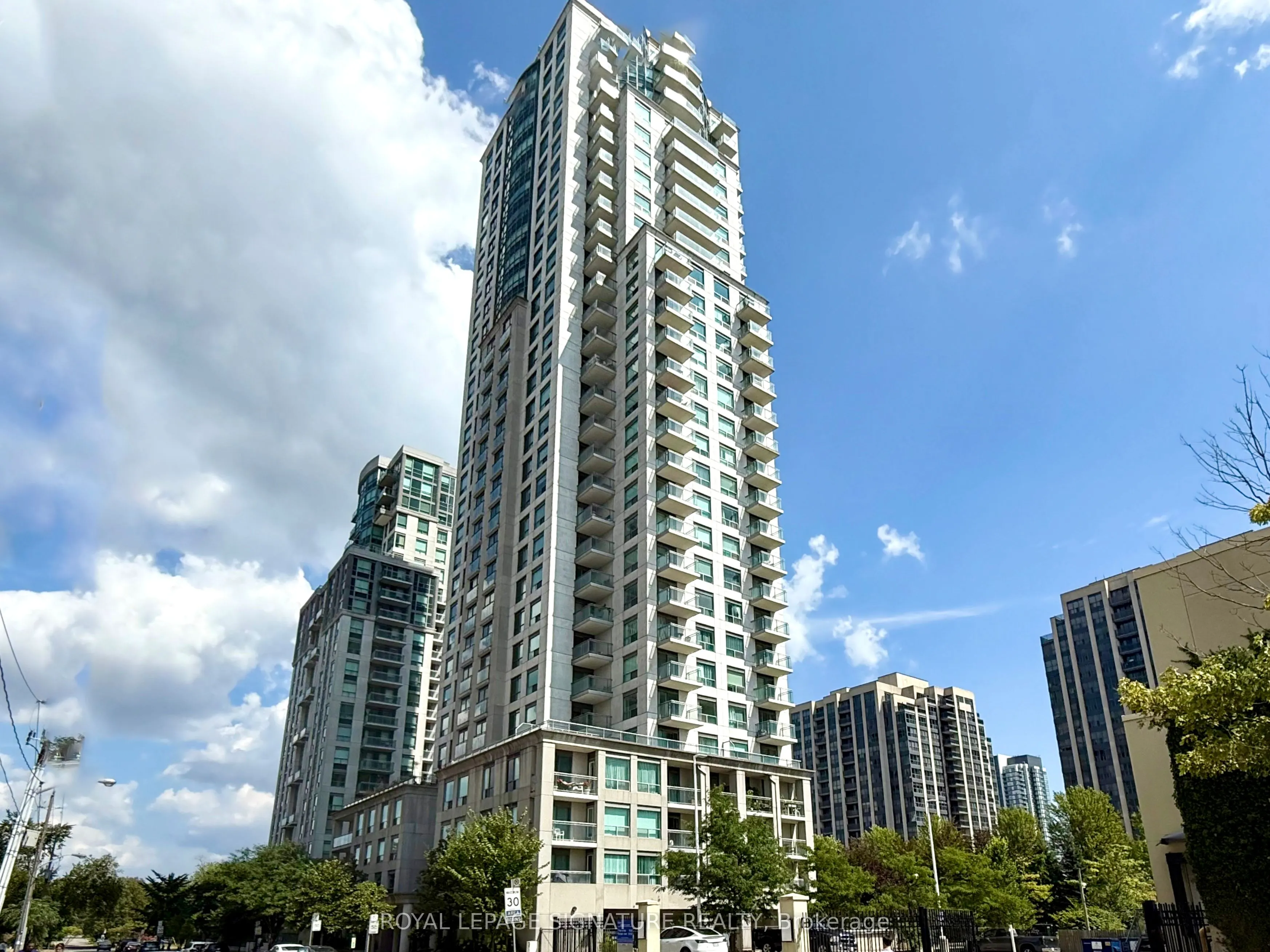 21 Hillcrest Avenue, #1703