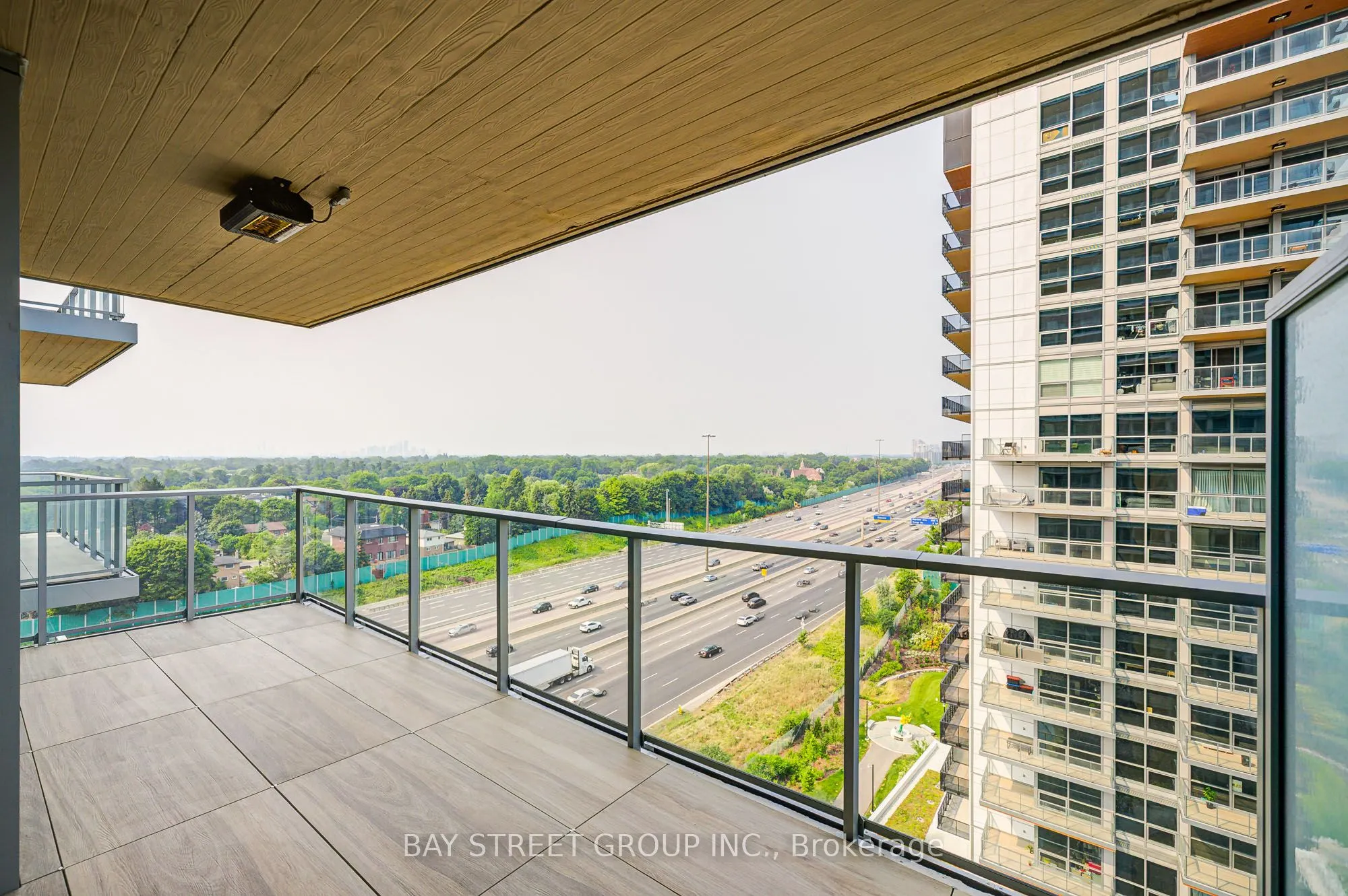 27 McMahon Drive, #1507