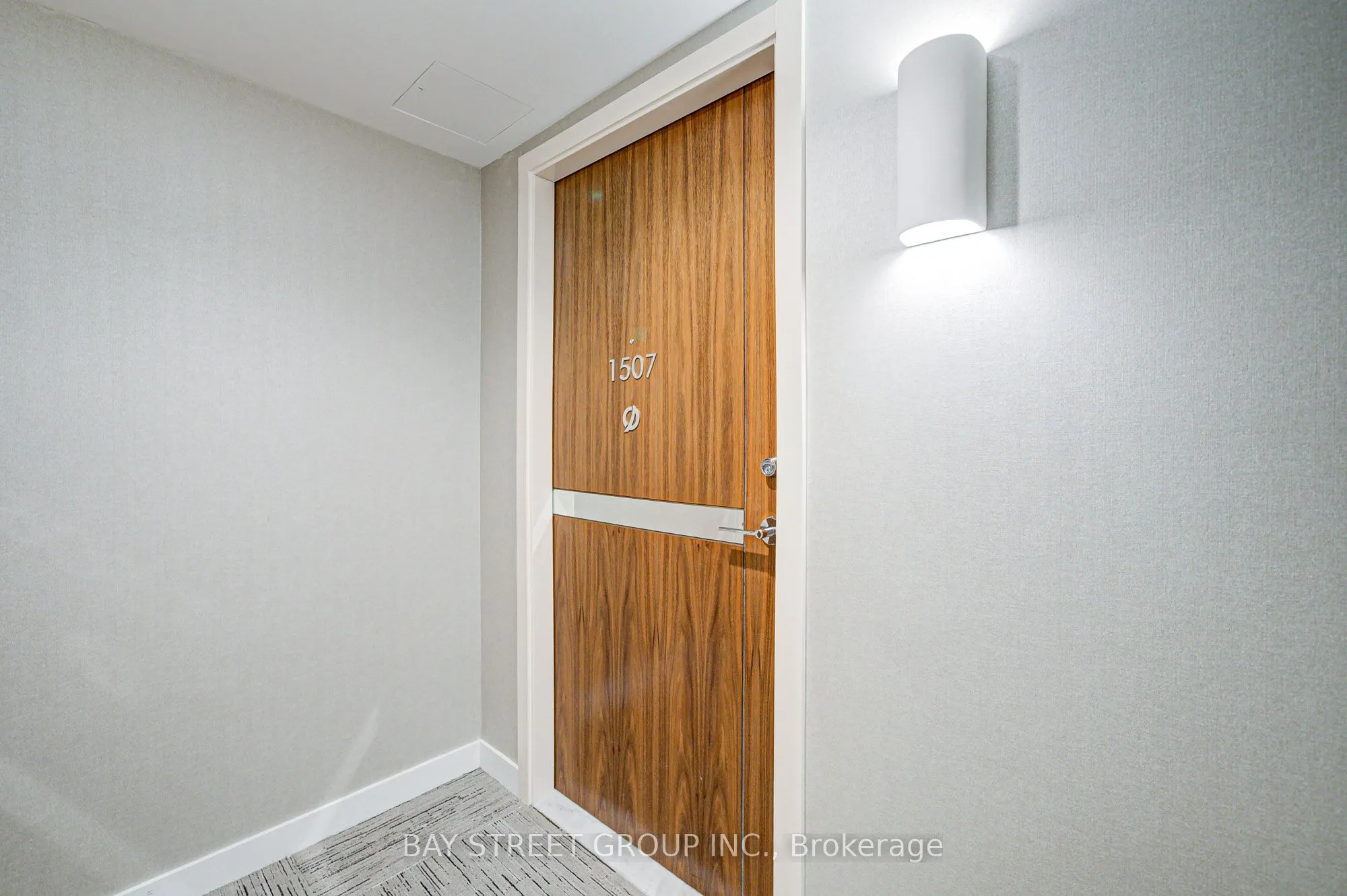 27 McMahon Drive, #1507