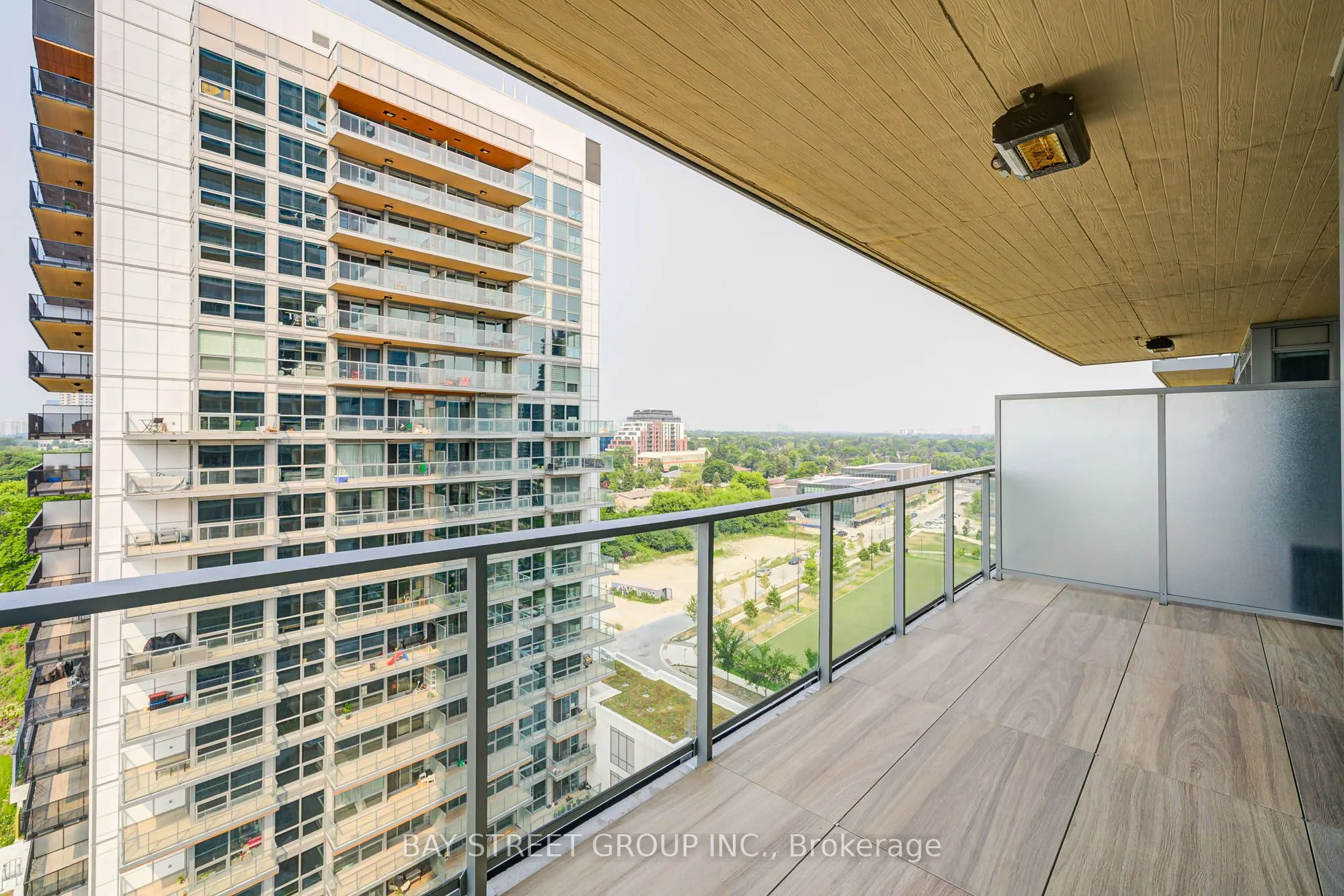 27 McMahon Drive, #1507