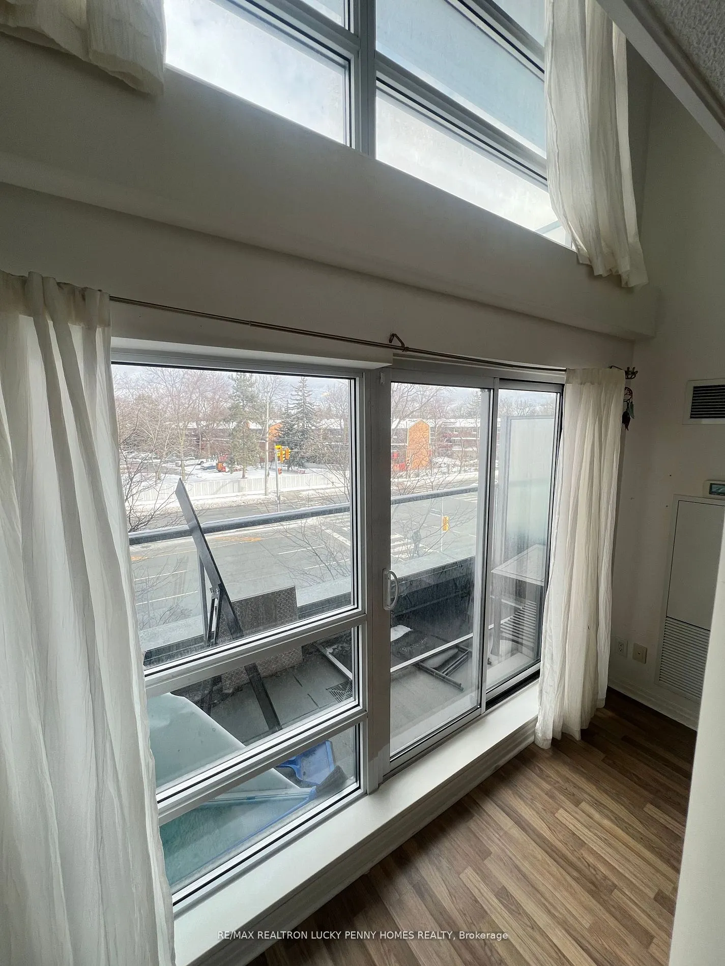 2035 Sheppard Avenue E, #109