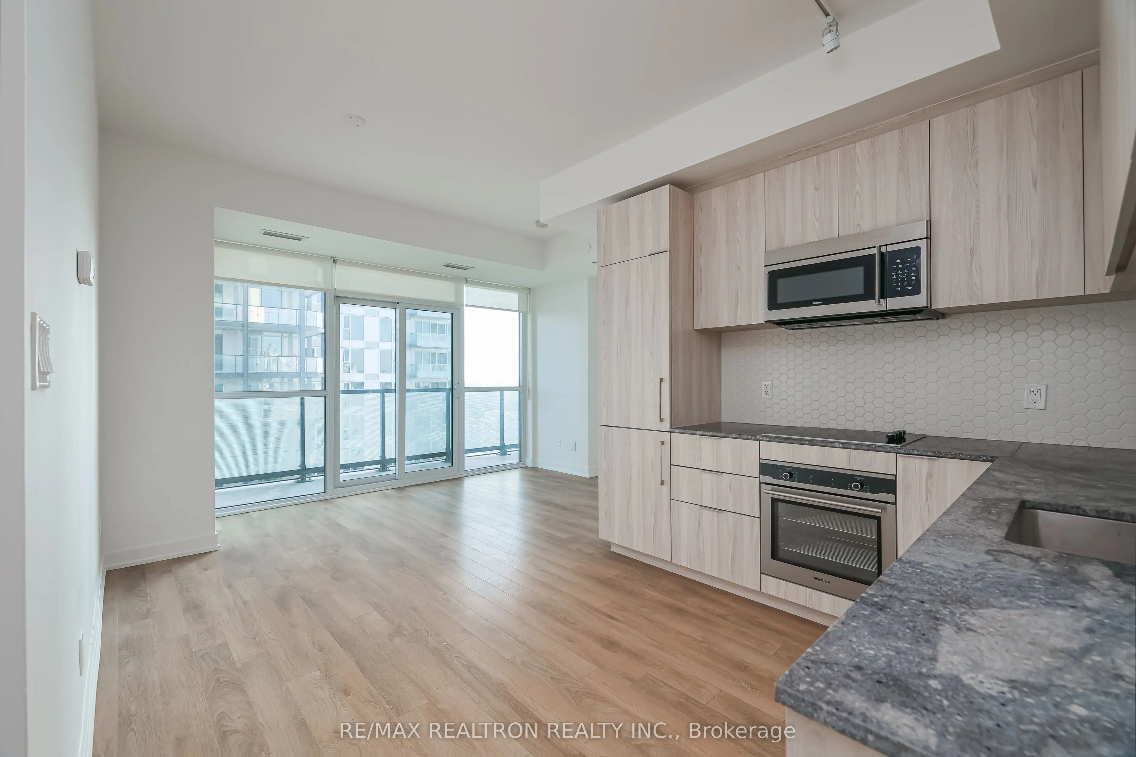 50 Ordnance Street, #2505