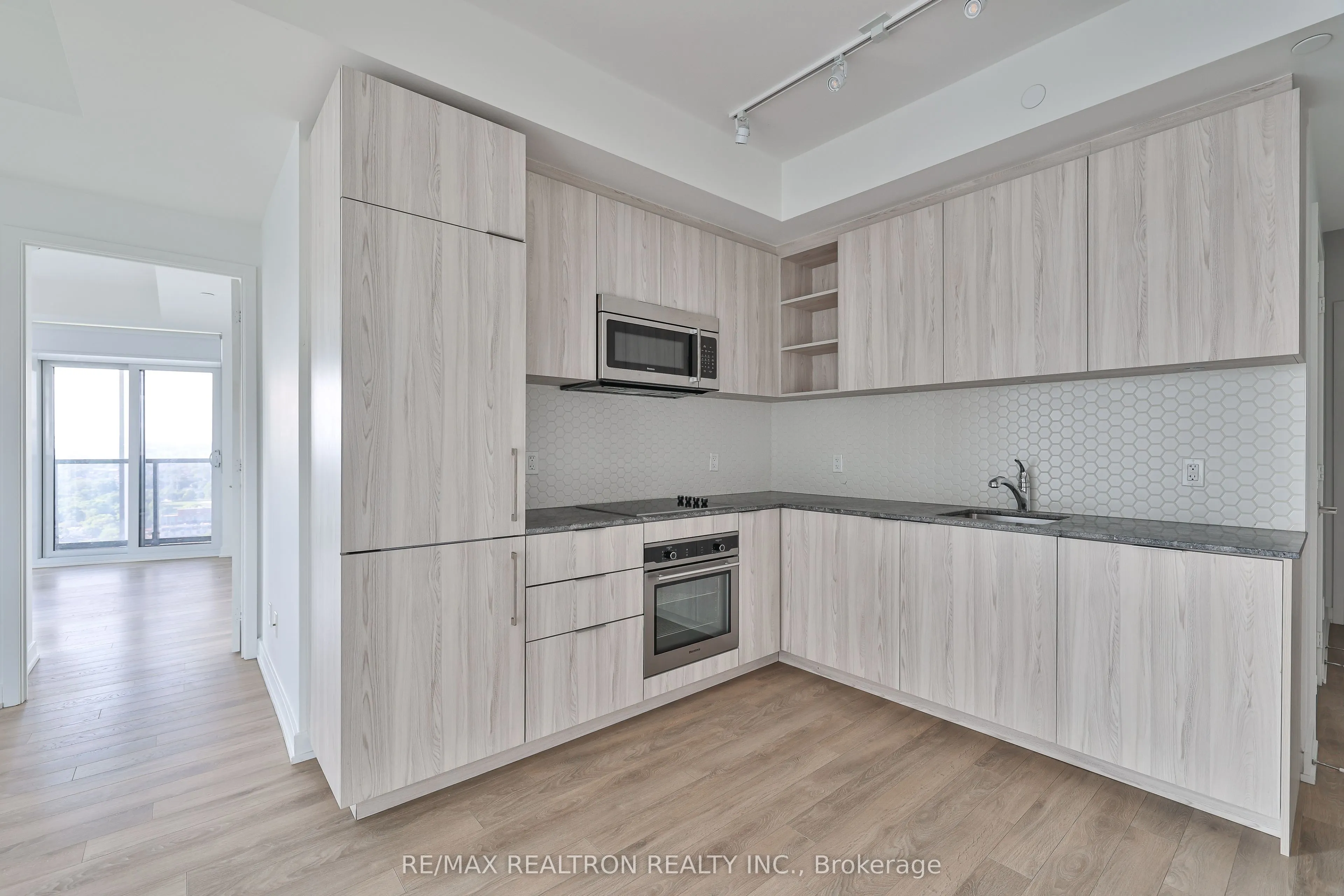 50 Ordnance Street, #2505