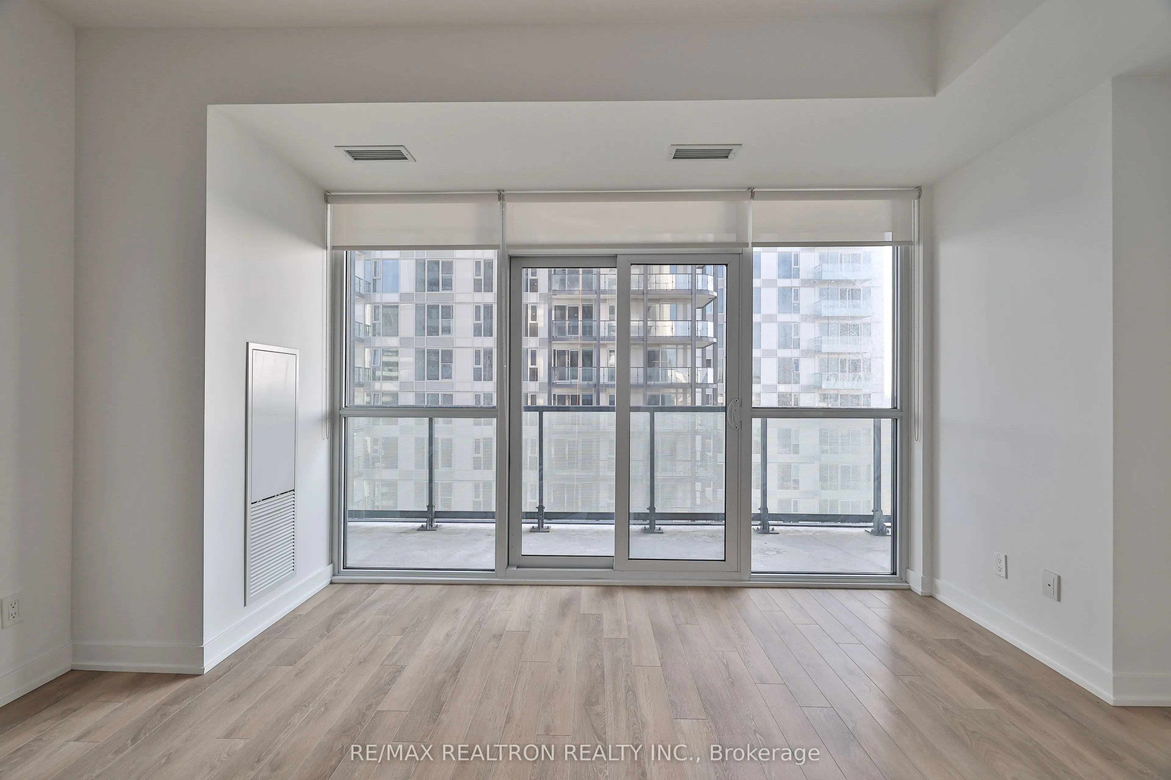50 Ordnance Street, #2505