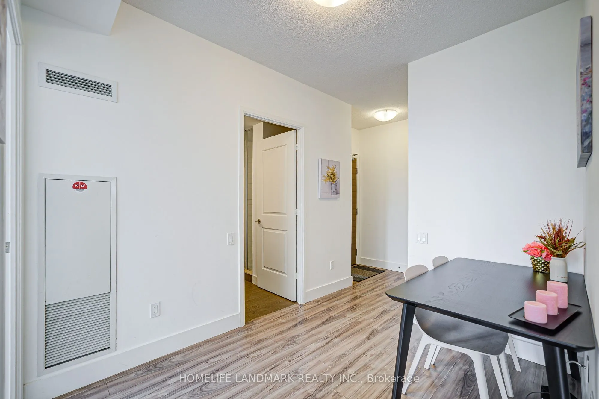 23 Sheppard Avenue E, #2004