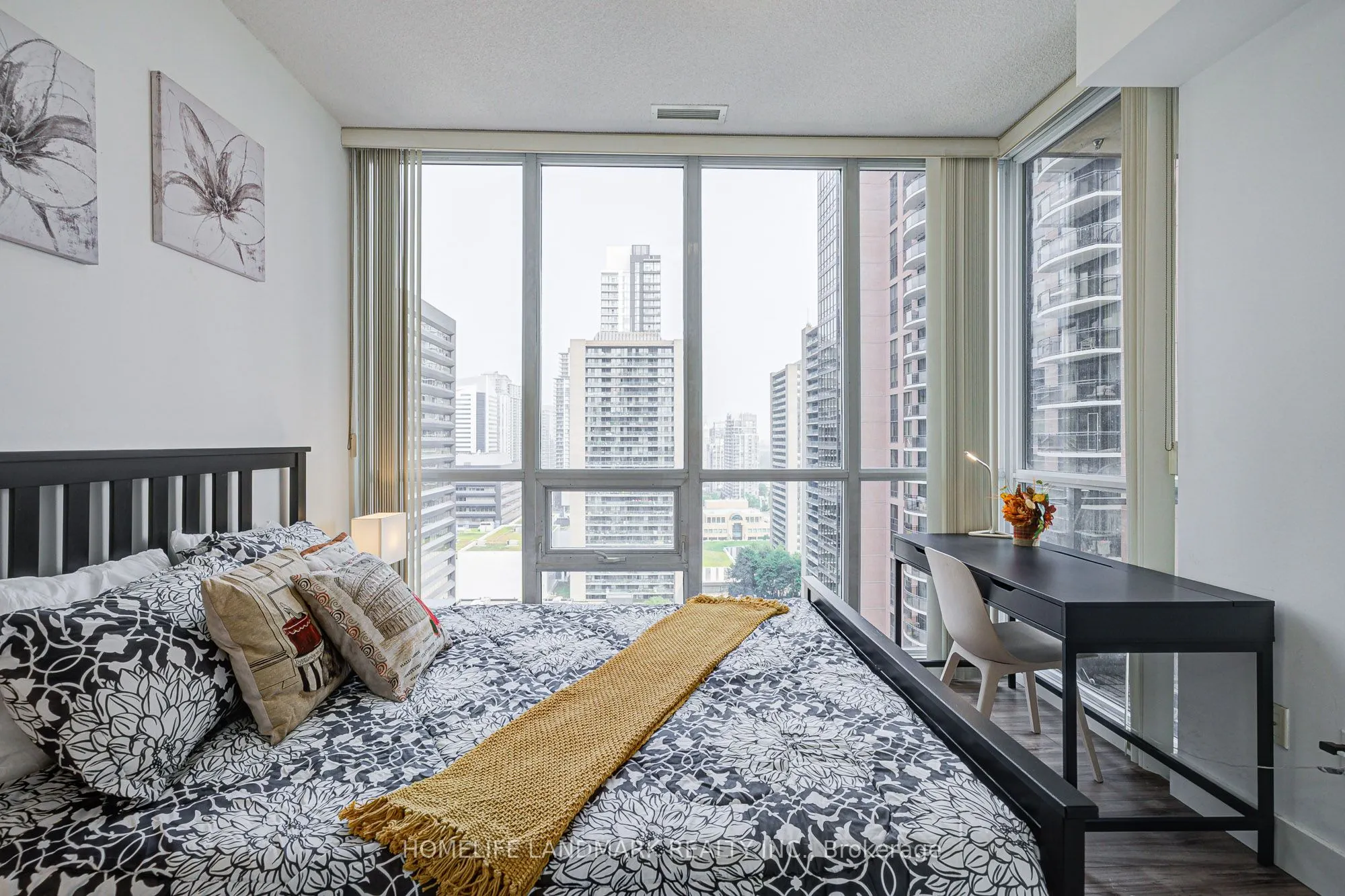 23 Sheppard Avenue E, #2004