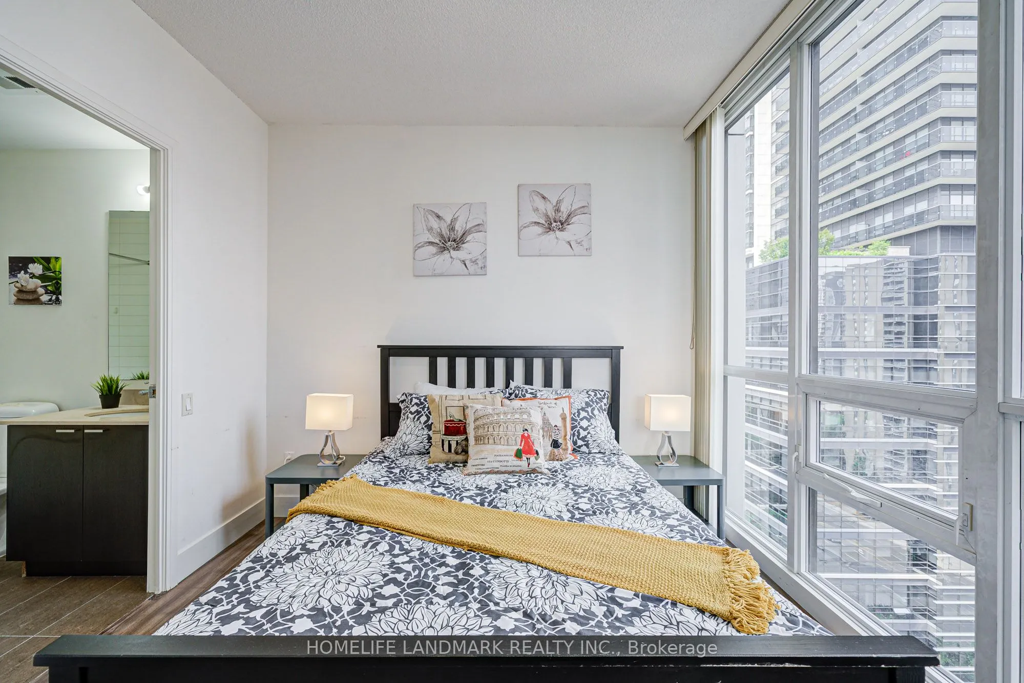 23 Sheppard Avenue E, #2004