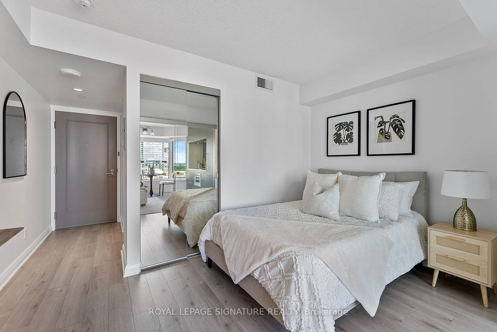 155 Yorkville Avenue, #2706