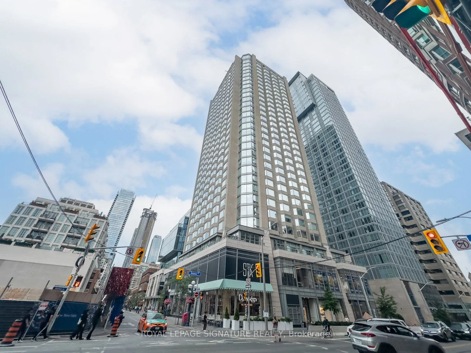 155 Yorkville Avenue, #2706