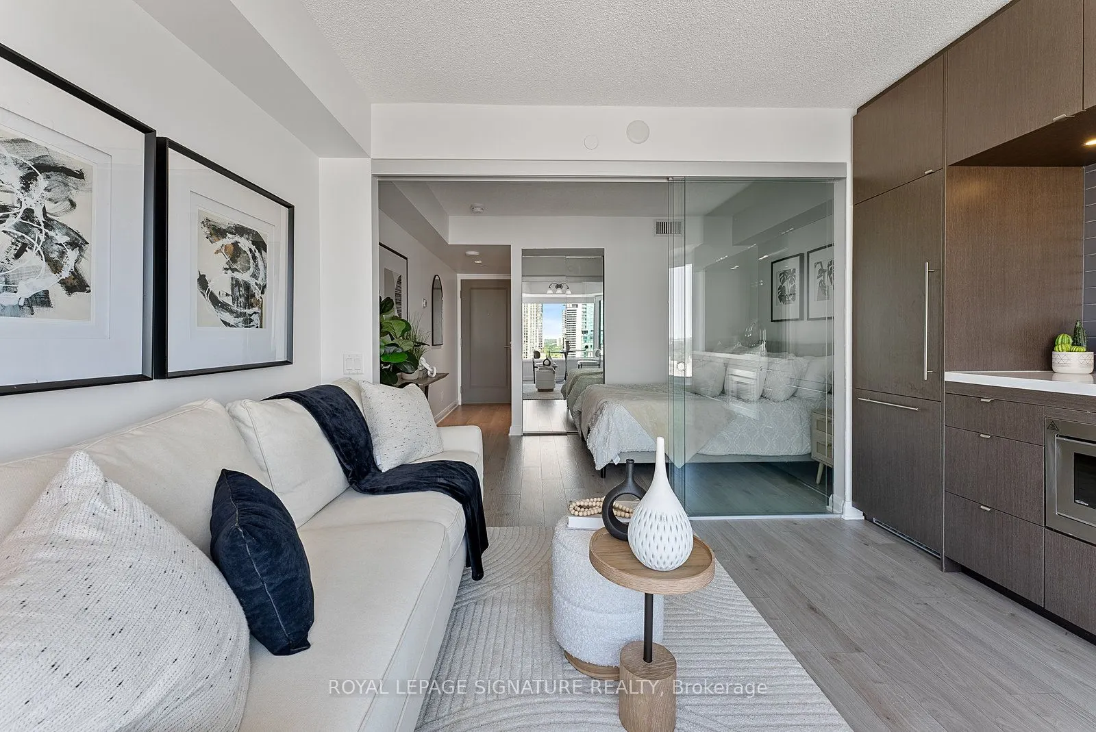 155 Yorkville Avenue, #2706
