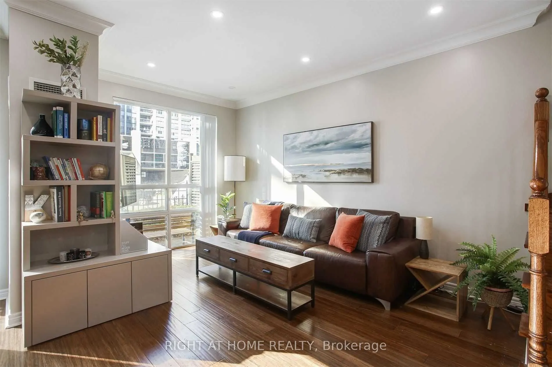 23 Hollywood Avenue, #105