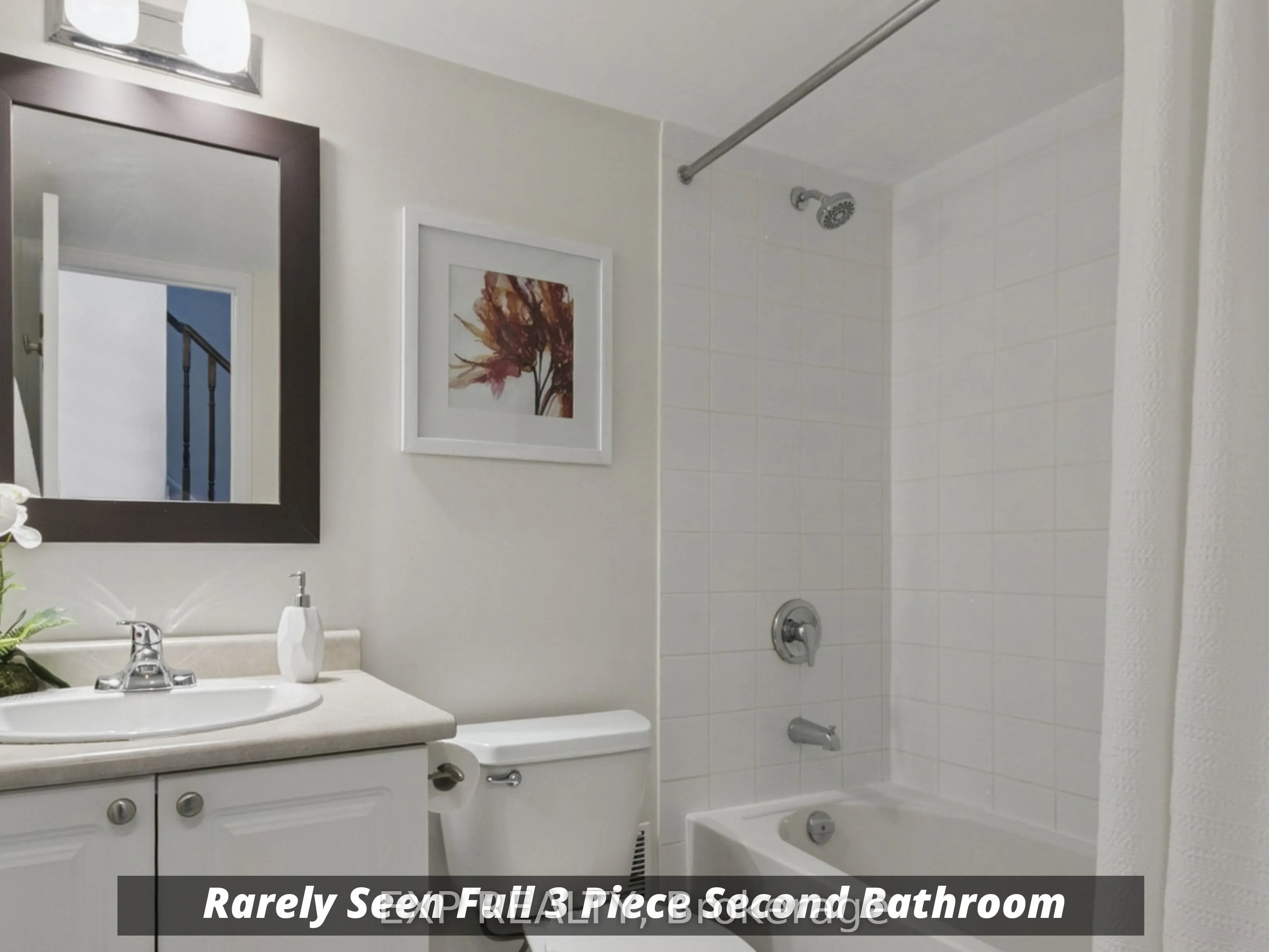21 Ruttan Street, #242