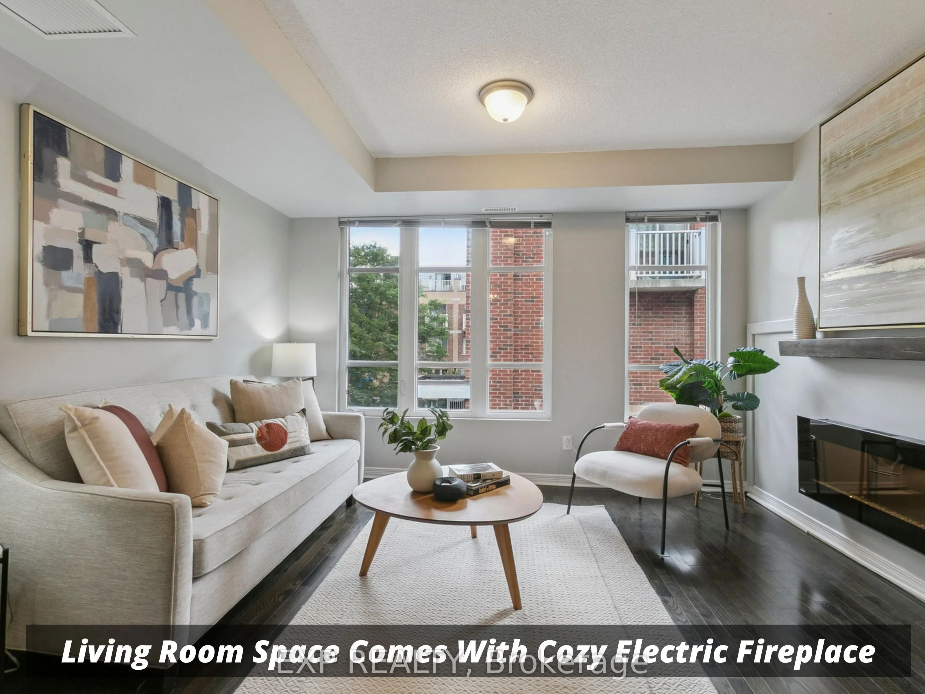 21 Ruttan Street, #242