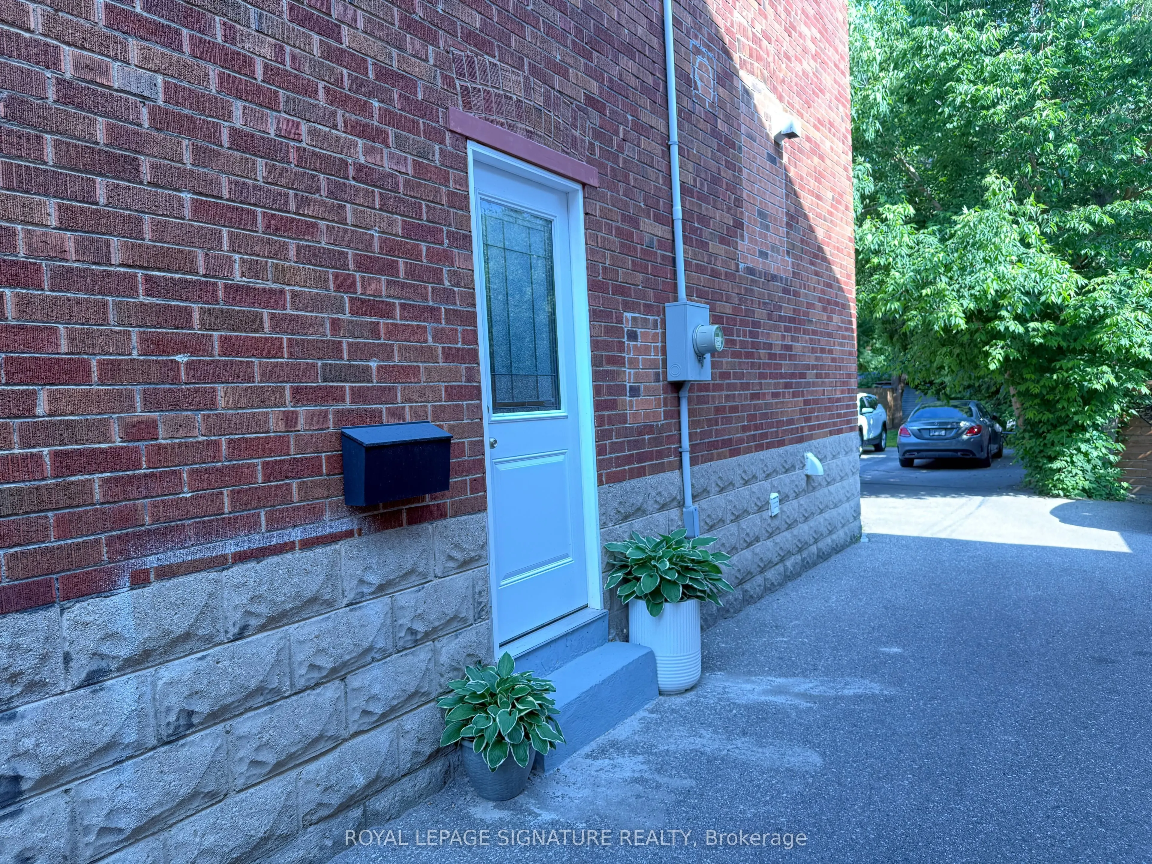 150 Davisville Avenue, #Lower