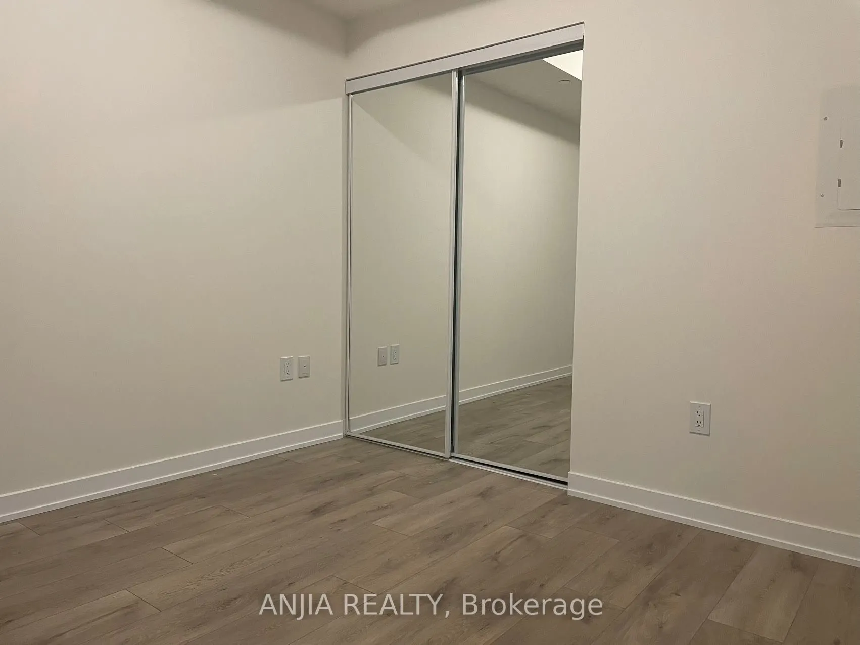28 Freeland Street, #2804