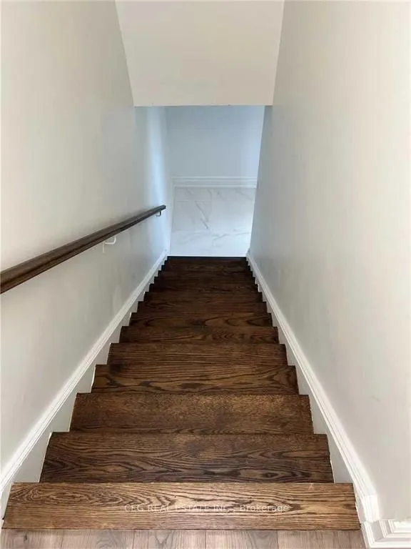 3901 Bathurst Street E, #Second and Third floor