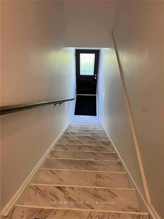 3901 Bathurst Street E, #Second and Third floor