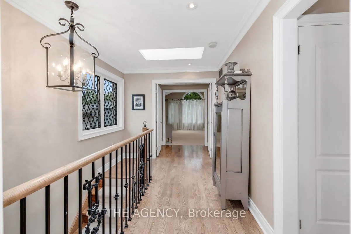 313 Broadway Avenue