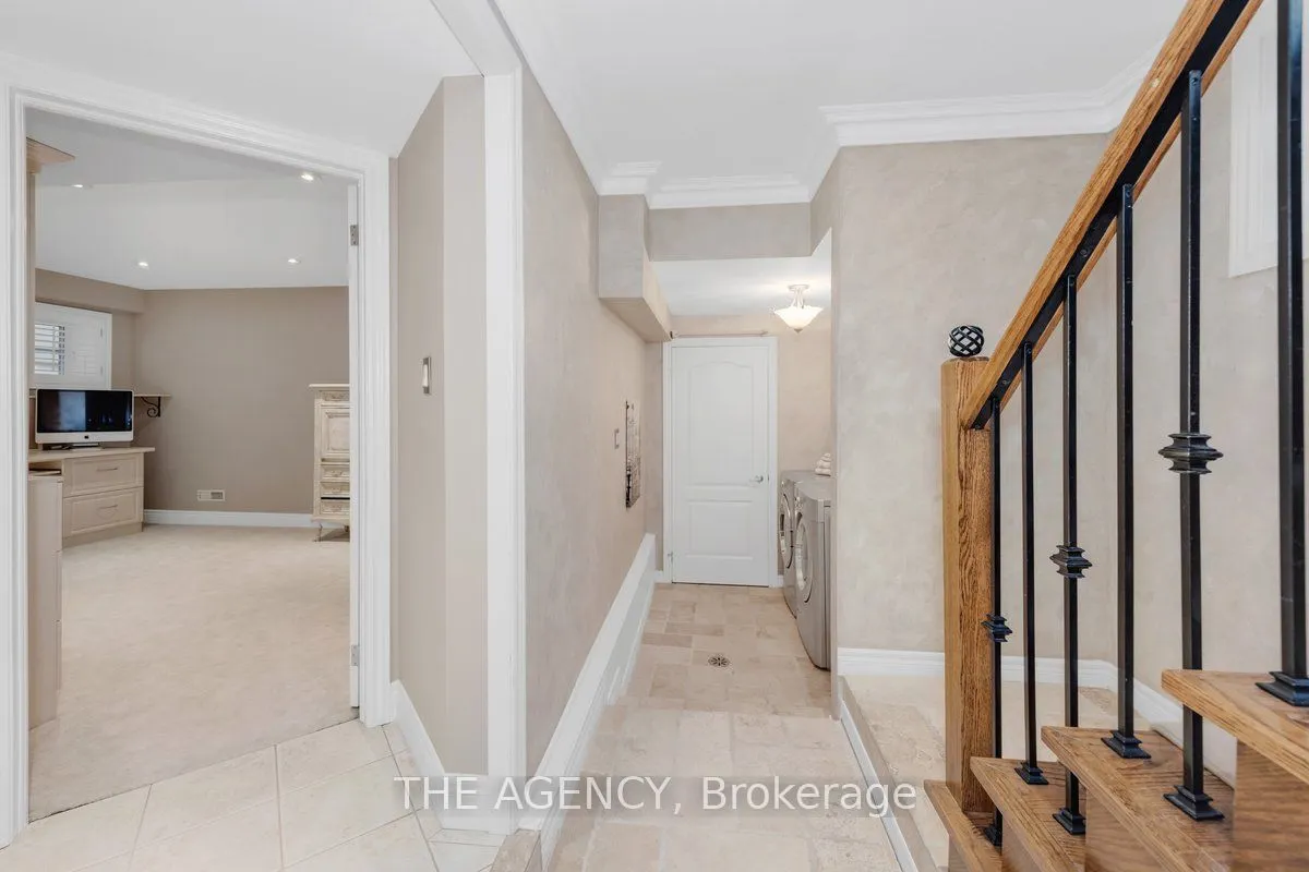 313 Broadway Avenue