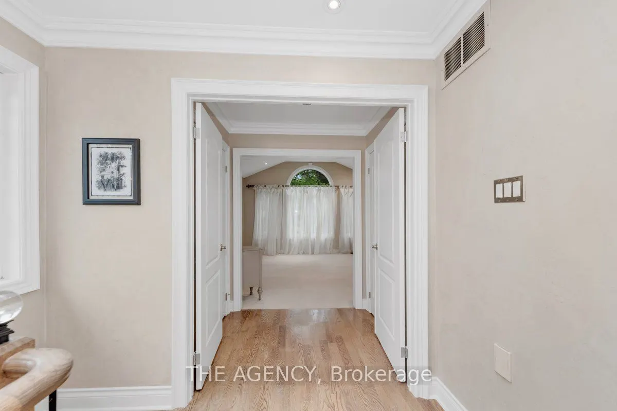 313 Broadway Avenue