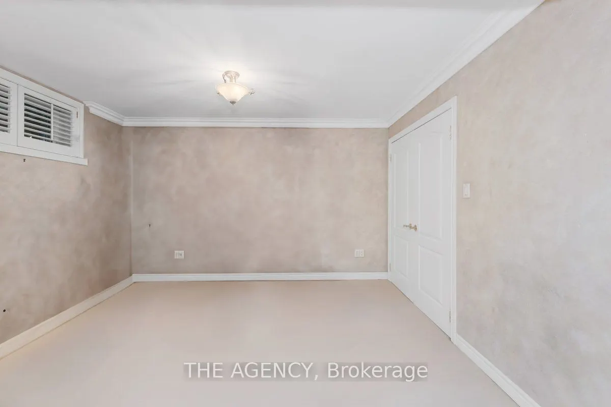 313 Broadway Avenue